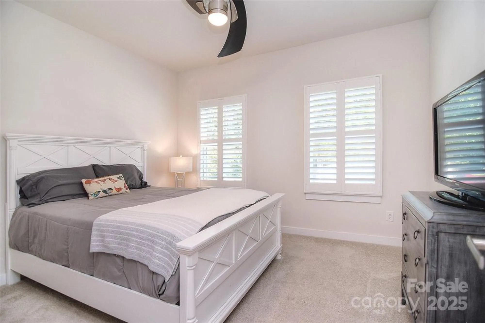 Property Slideshow image 23 of 38 | 5219 larewood dr, Charlotte, NC, 28215