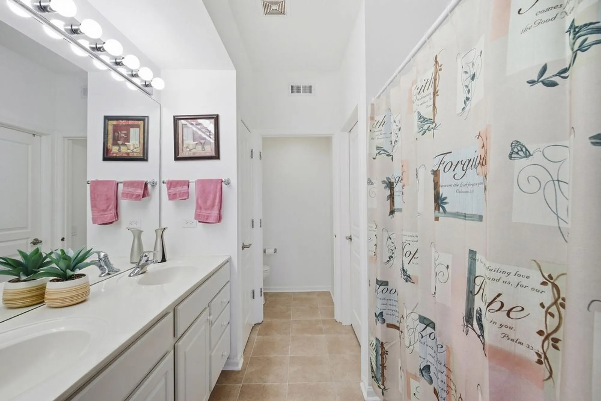 Property Slideshow image 15 of 22 | 12862 norfolk dr, Huntley, IL, 60142