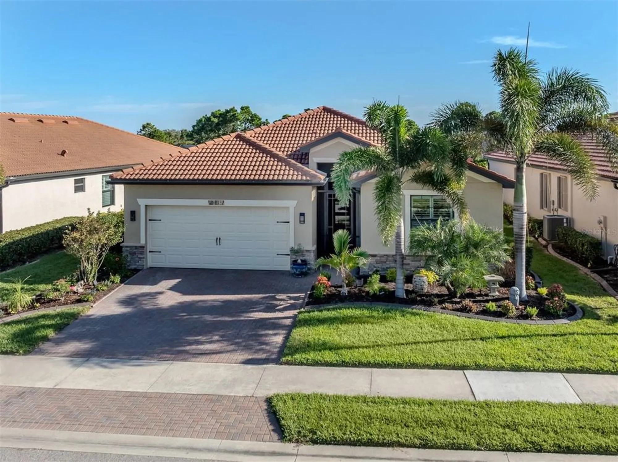 Property Slideshow image 37 of 99 | 10132 colubrina dr, Venice, FL, 34293