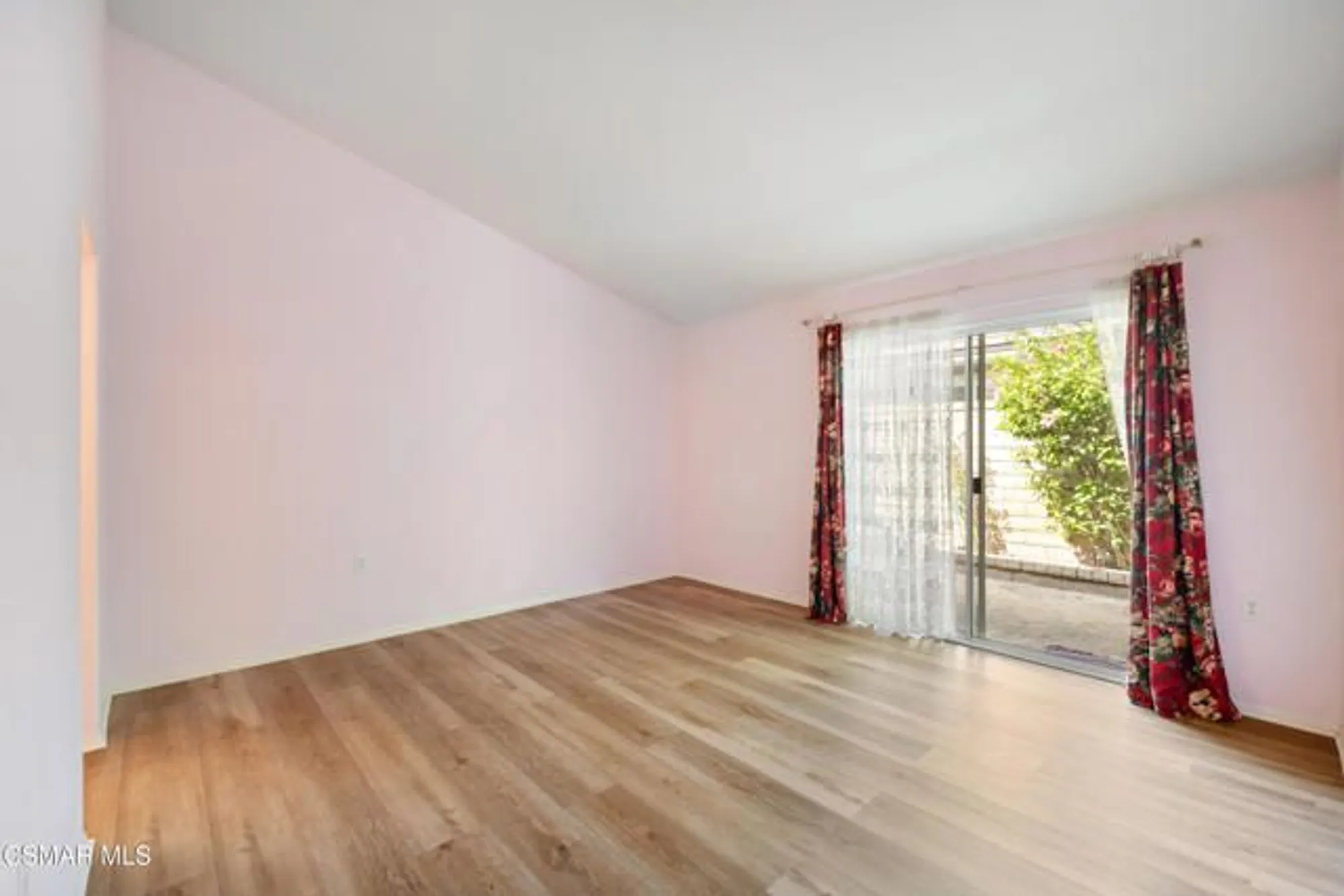 Property Slideshow image 15 of 32 | 5657 pansy st, Simi Valley, CA, 93063