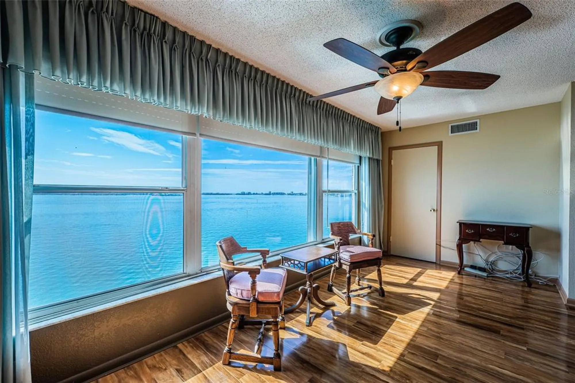 Property Slideshow image 13 of 82 | 6020 shore blvd 1009, Gulfport, FL, 33707