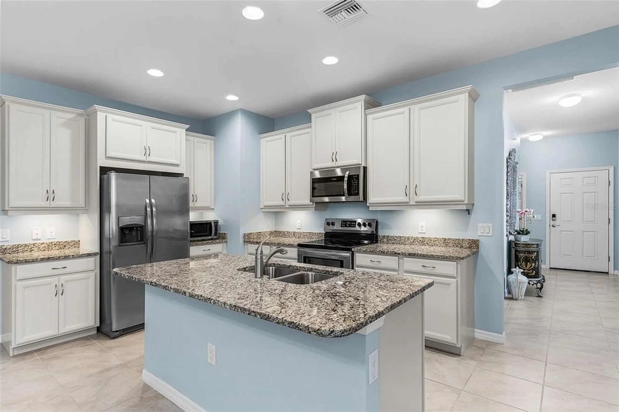 Property Slideshow image 5 of 28 | 2191 summersweet dr, Alva, FL, 33920