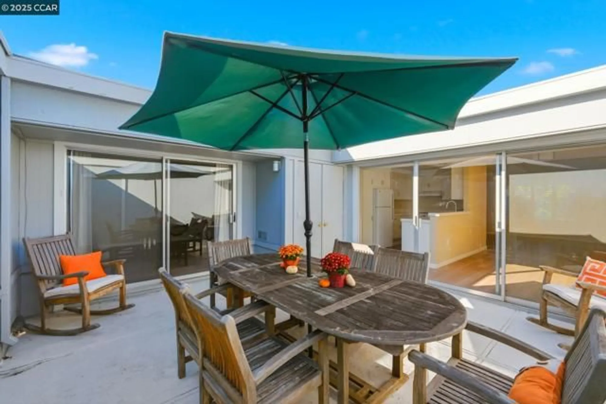 Property Slideshow image 10 of 29 | 2425 pine knoll dr 1, Walnut Creek, CA, 94595