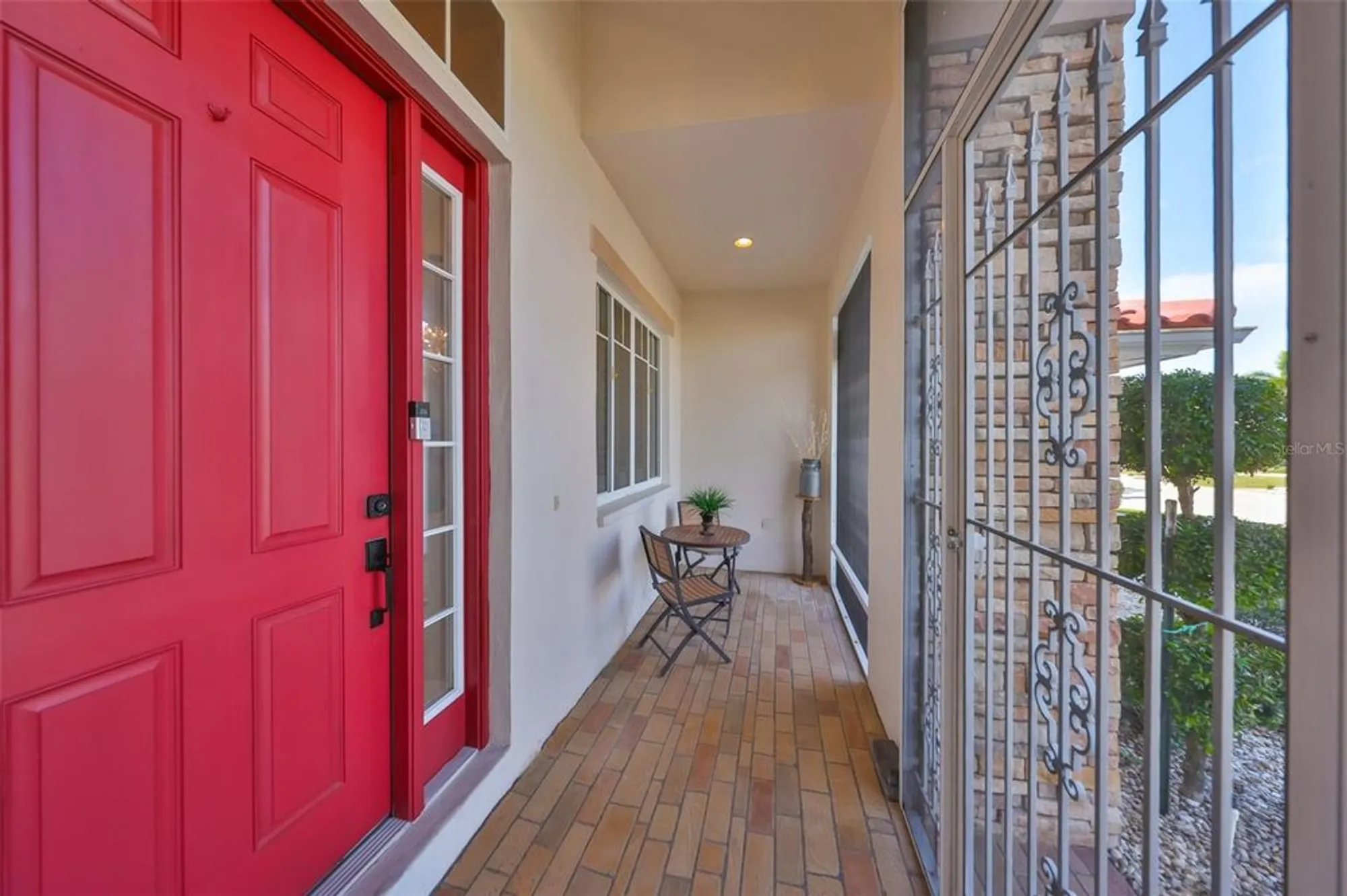 Property Slideshow image 8 of 51 | 1123 signature dr, Sun City Center, FL, 33573