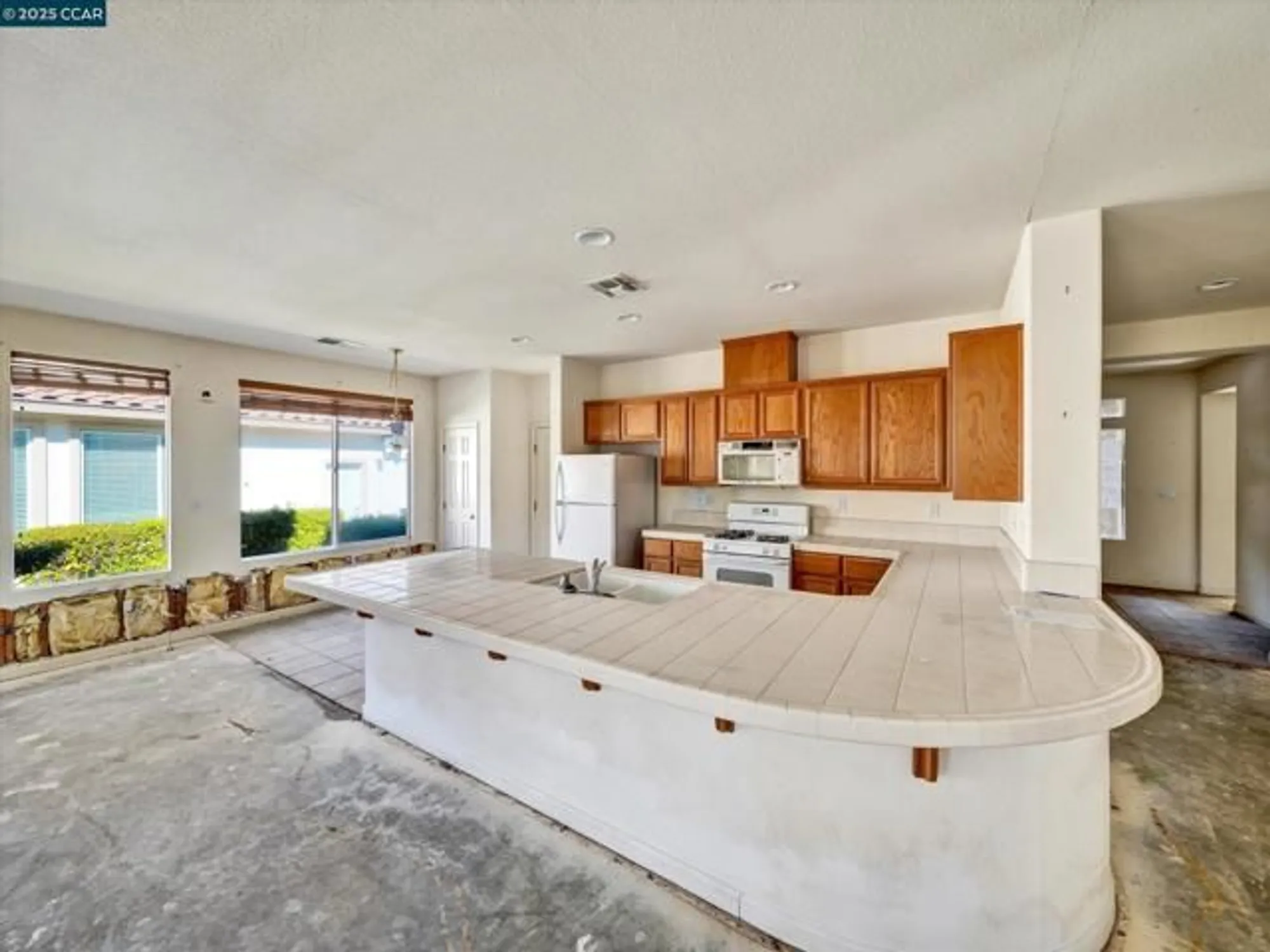 Property Slideshow image 5 of 29 | 329 brockton pl, Rio Vista, CA, 94571