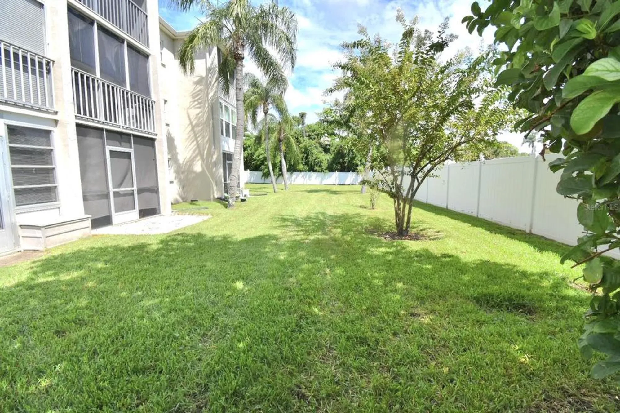 Property Slideshow image 12 of 30 | 952 virginia st apt 108, Dunedin, FL, 34698