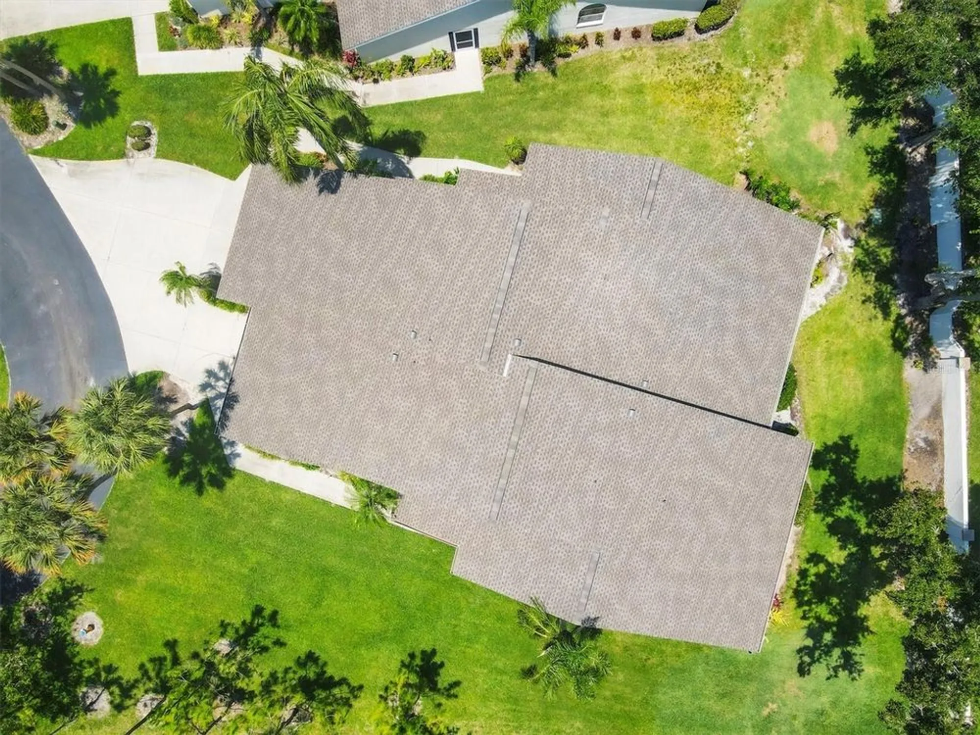 Property Slideshow image 33 of 55 | 6222 country club way, Sarasota, FL, 34243