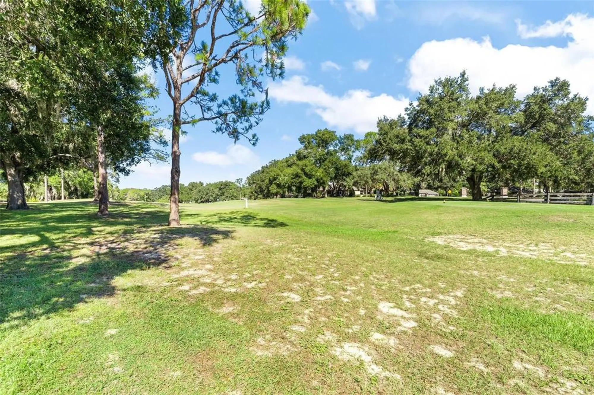 Property Slideshow image 48 of 56 | 5066 greens dr, Lady Lake, FL, 32159