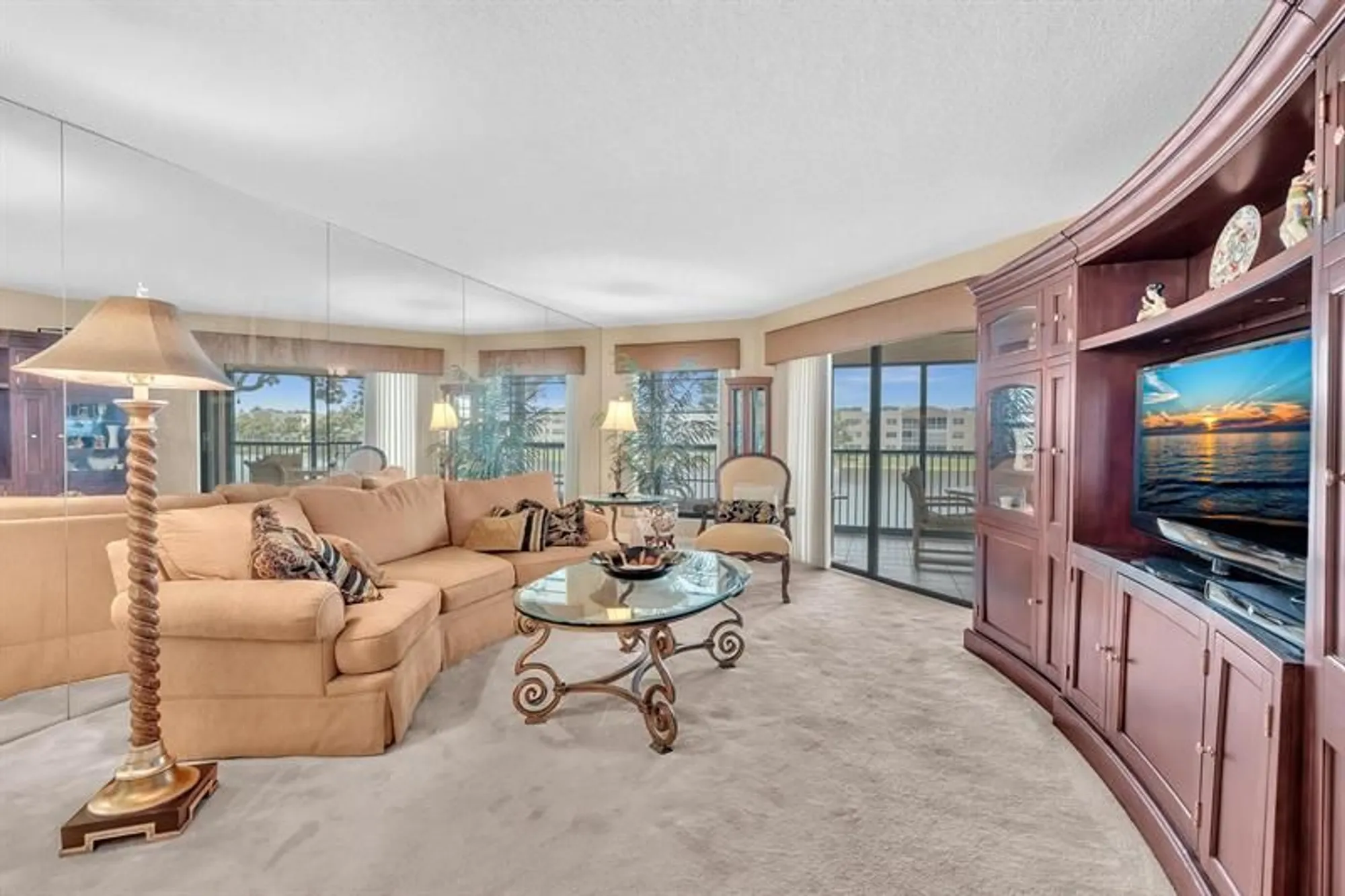 Property Slideshow image 21 of 83 | 7449 fairfax dr 211, Tamarac, FL, 33321