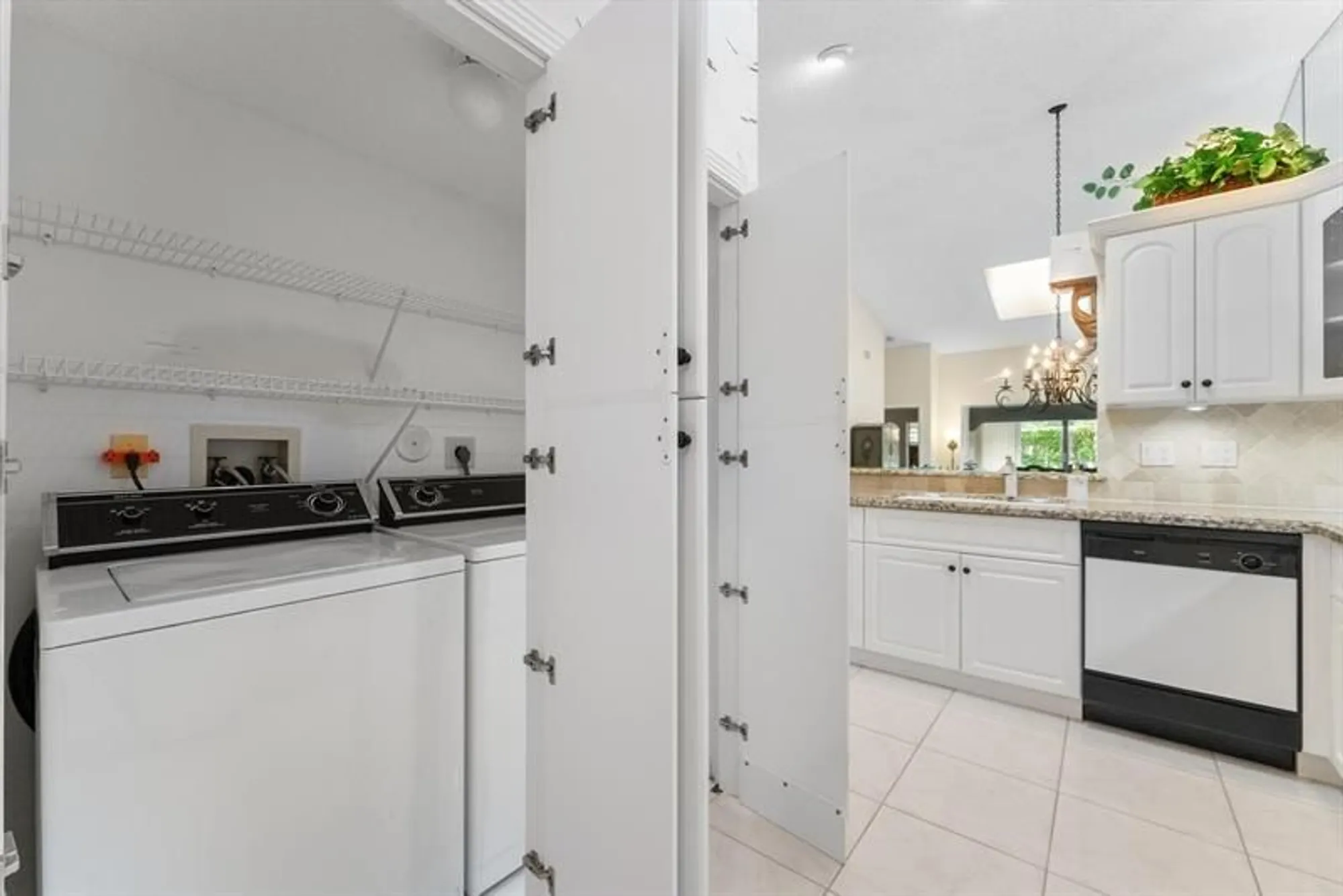 Property Slideshow image 14 of 53 | 8333 springlake dr a, Boca Raton, FL, 33496