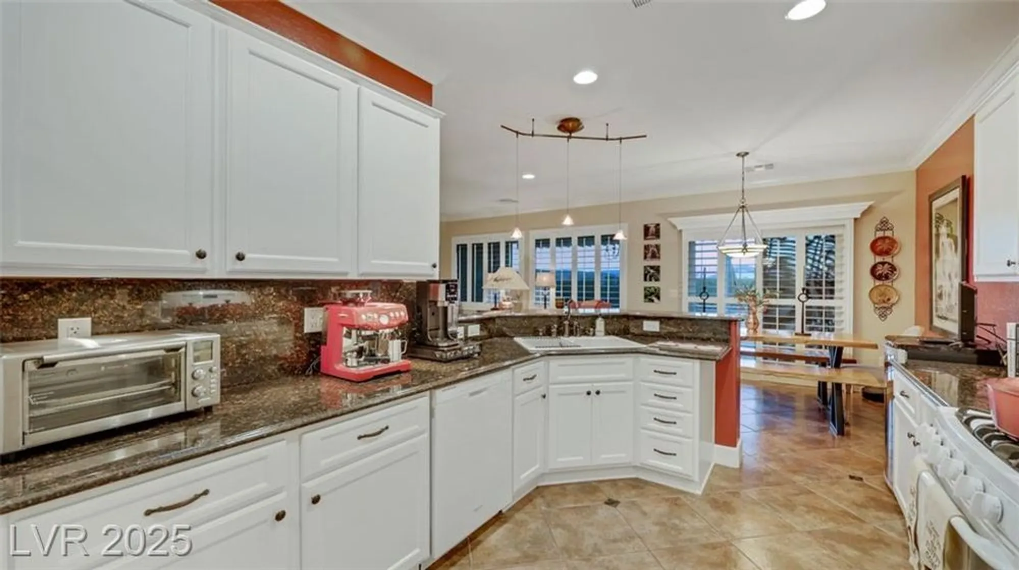 Property Slideshow image 26 of 65 | 2448 hamonah dr, Henderson, NV, 89044