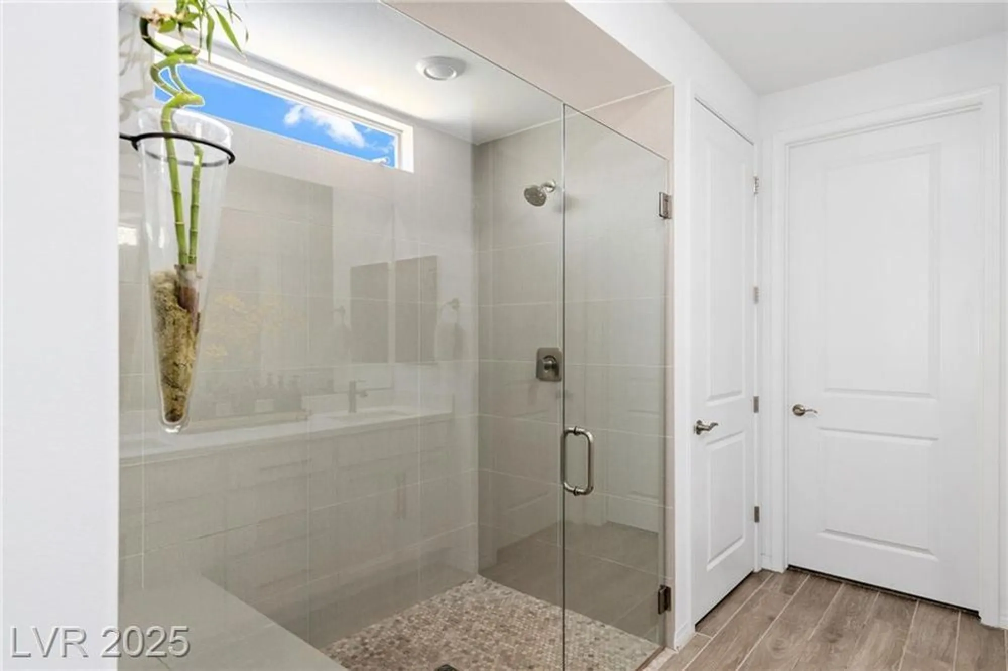 Property Slideshow image 17 of 44 | 25 red creek bluff st, Henderson, NV, 89011