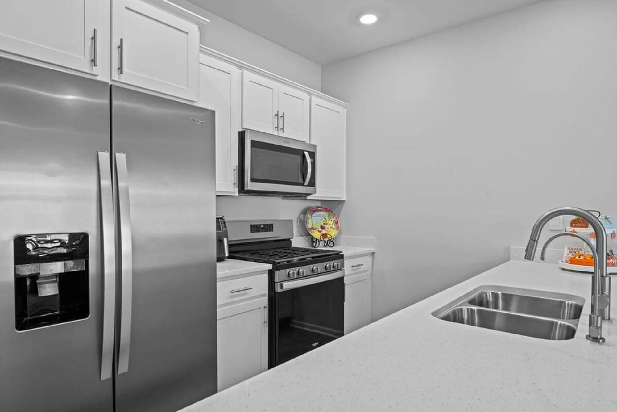 Property Slideshow image 11 of 20 | 273 ridley st, North Aurora, IL, 60542