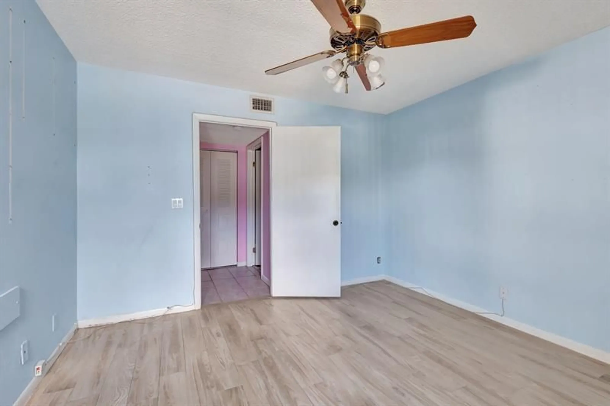 Property Slideshow image 17 of 45 | 7650 tahiti ln 102, Lake Worth, FL, 33467