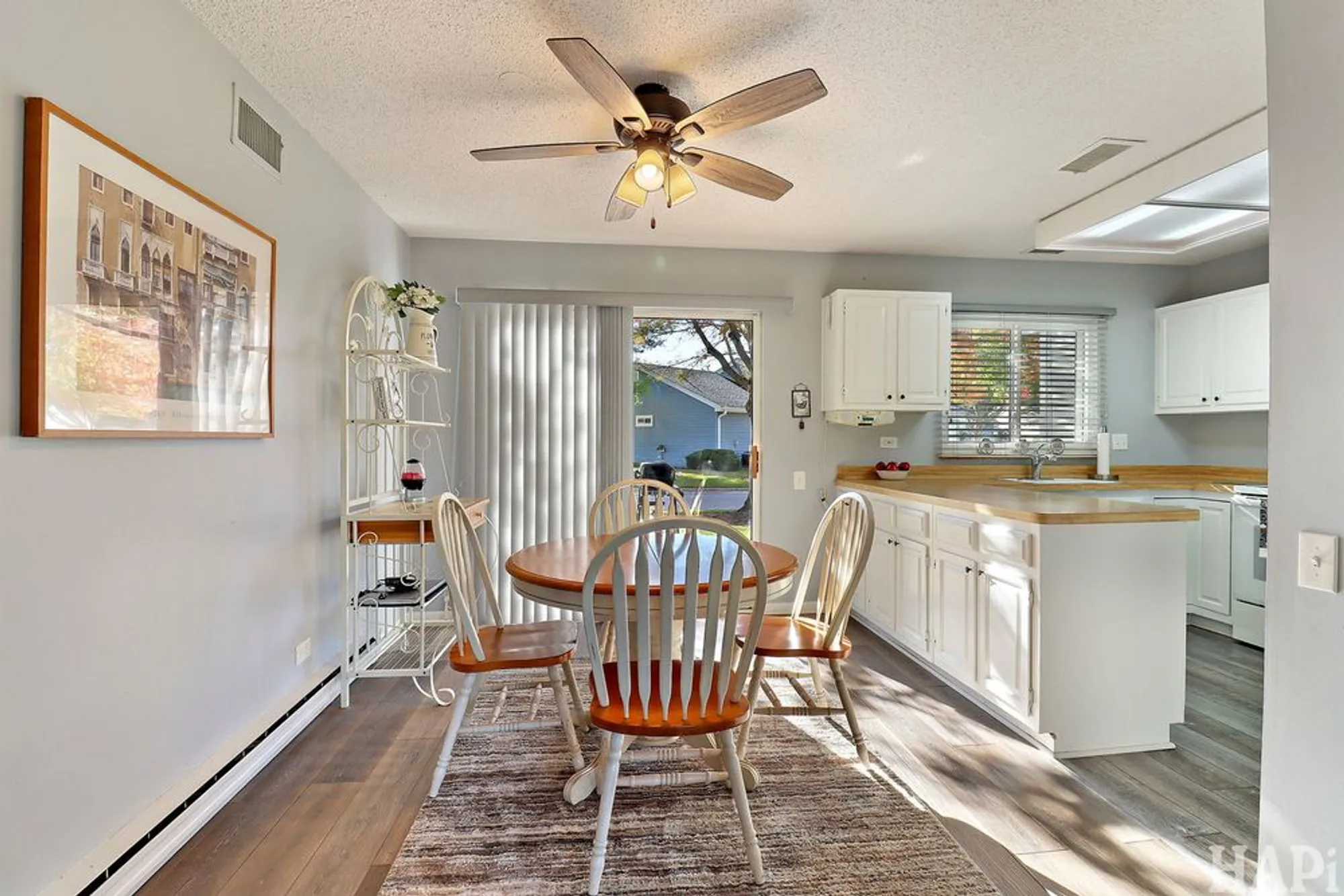 Property Slideshow image 9 of 28 | 7216 oxford cir # 230, Fox Lake, IL, 60020