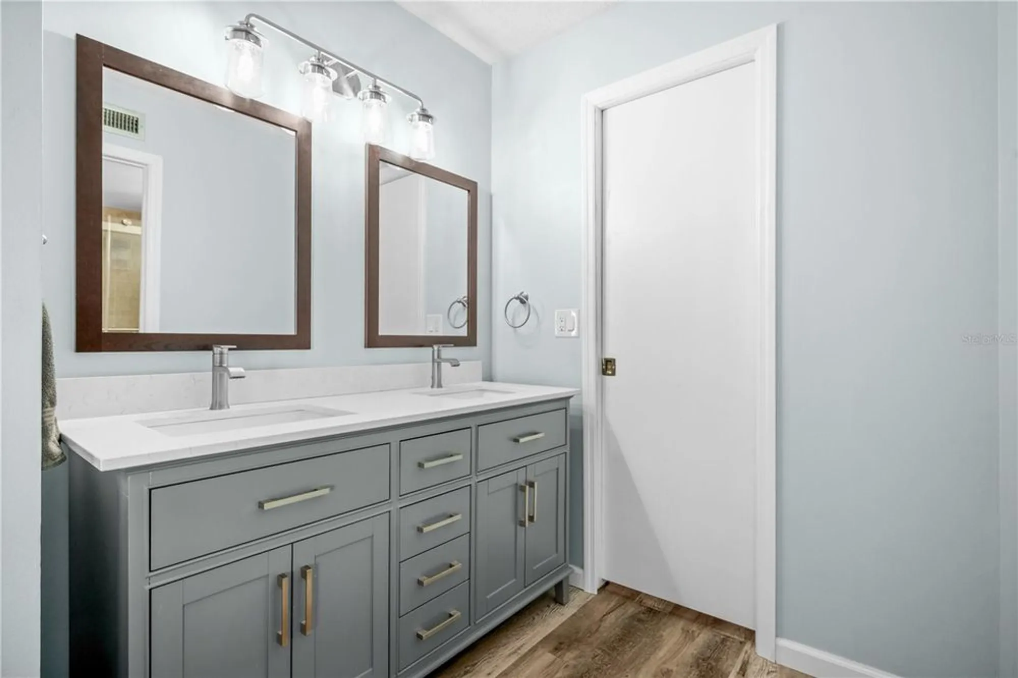 Property Slideshow image 24 of 34 | 14130 rosemary ln 5209, Largo, FL, 33774