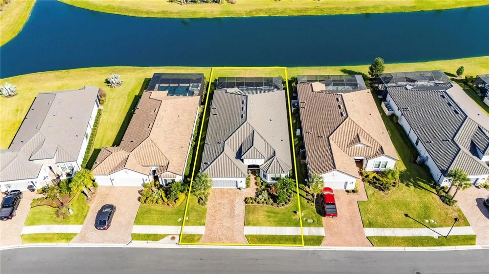 Property Slideshow image 79 of 99 | 11121 egeria dr, Odessa, FL, 33556