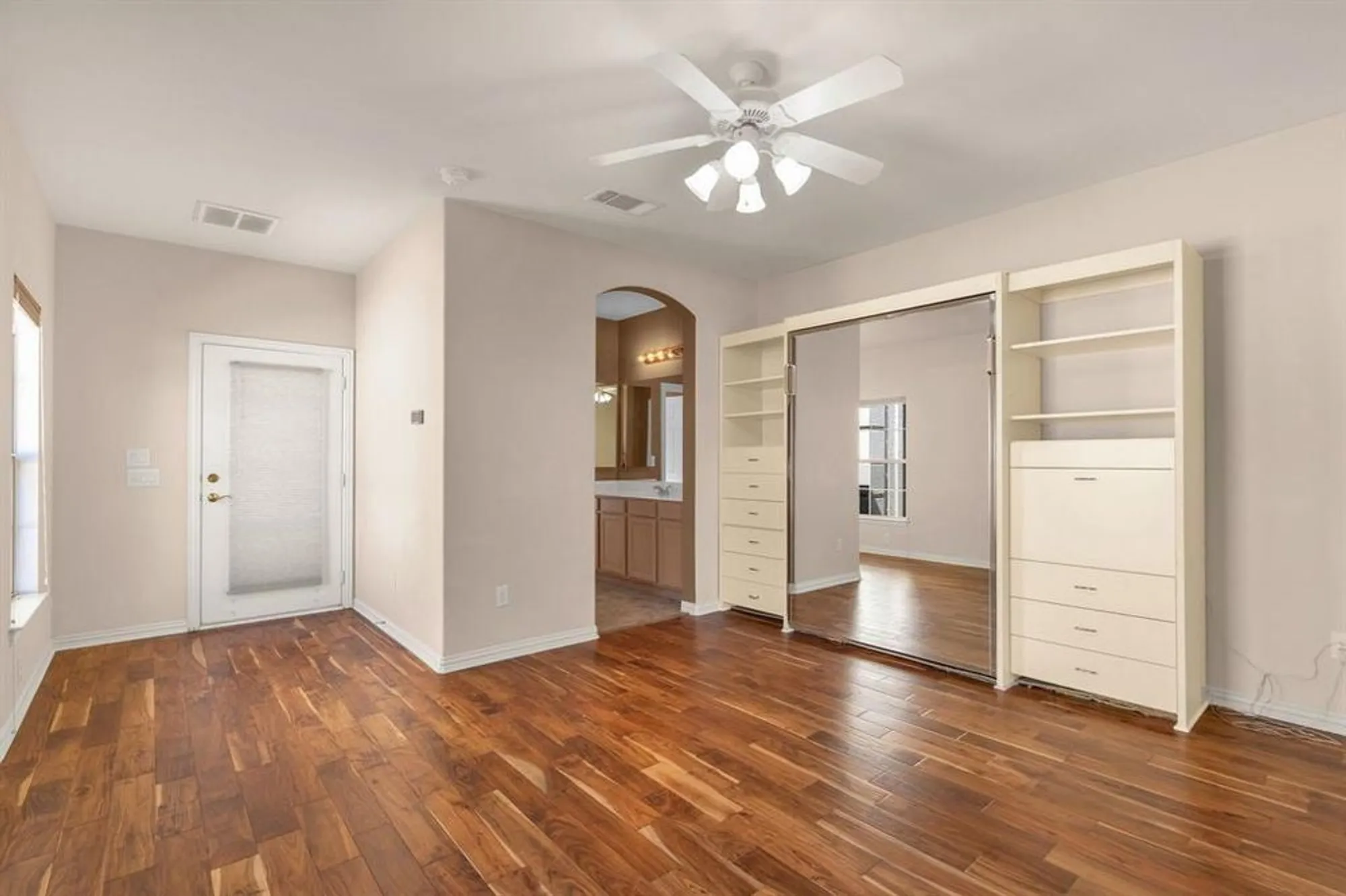 Property Slideshow image 24 of 34 | 9009 gardenia dr, Denton, TX, 76207