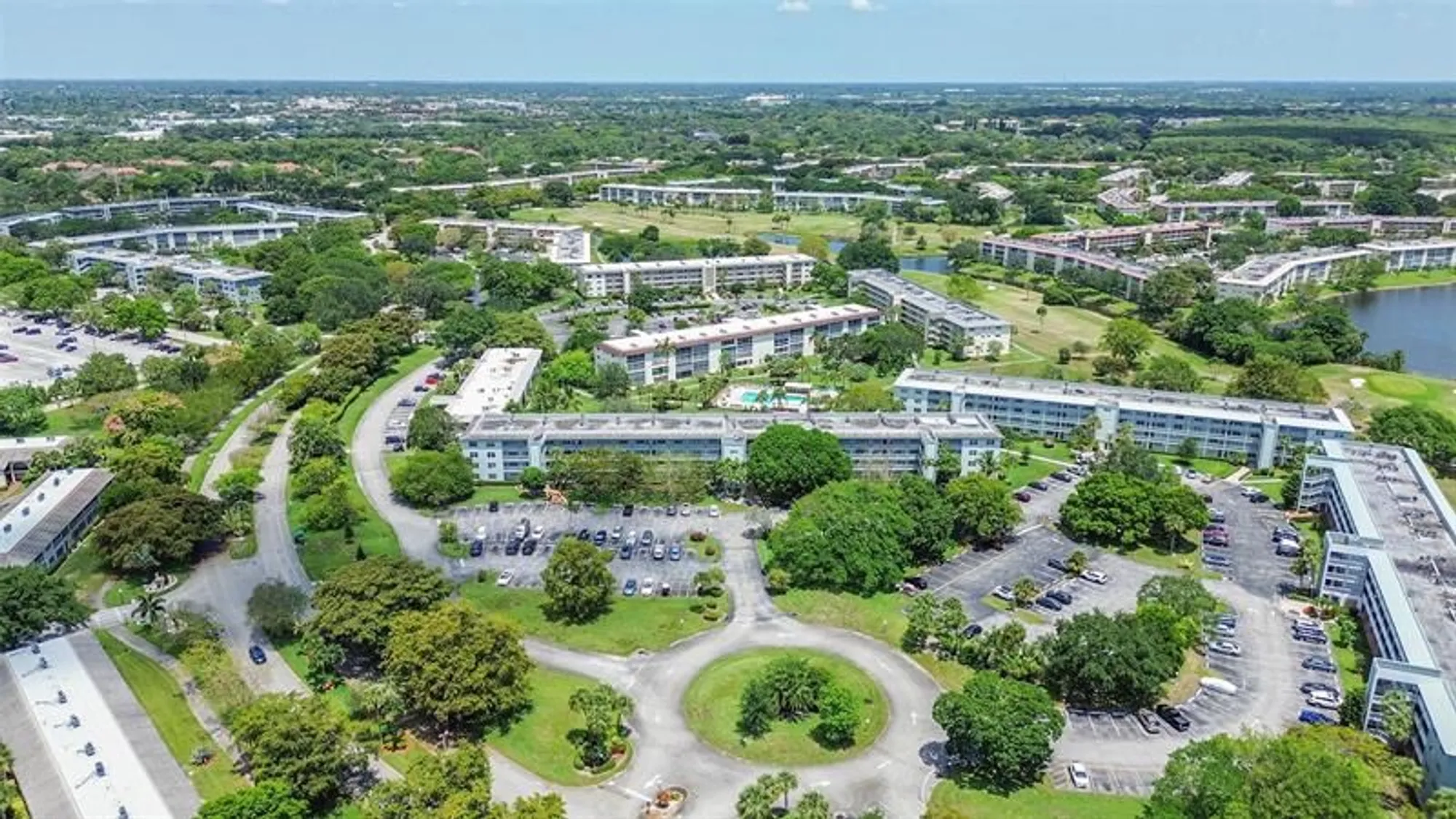 Property Slideshow image 37 of 43 | 2804 victoria way c3, Coconut Creek, FL, 33066