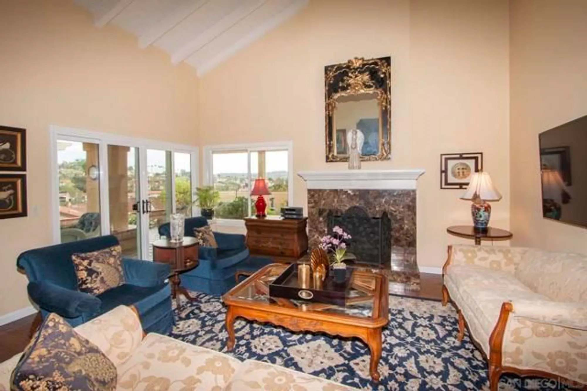 Property Slideshow image 9 of 48 | 17639 caminito hercuba, San Diego, CA, 92128