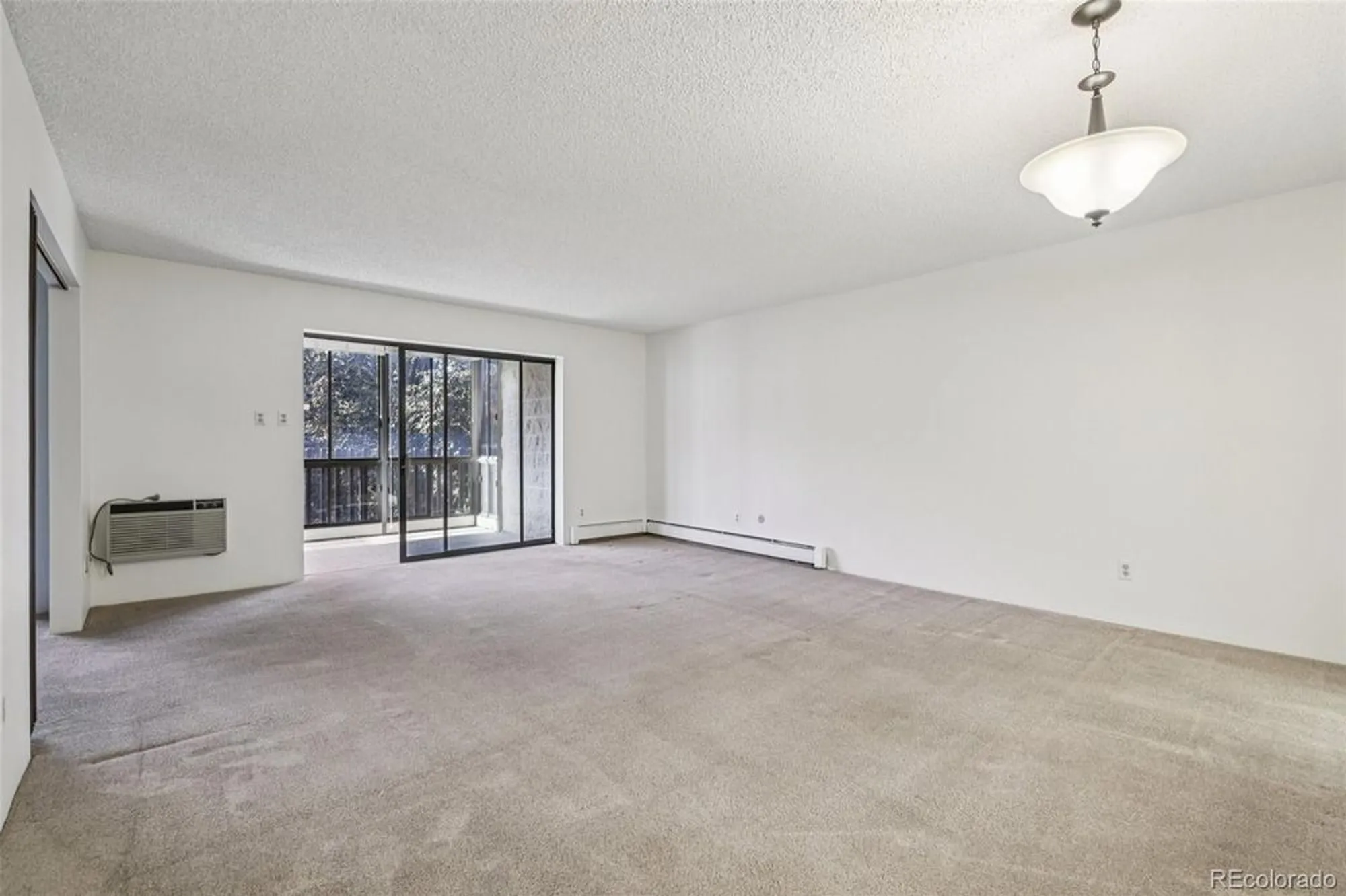 Property Slideshow image 5 of 39 | 14300 e marina dr 207, Aurora, CO, 80014