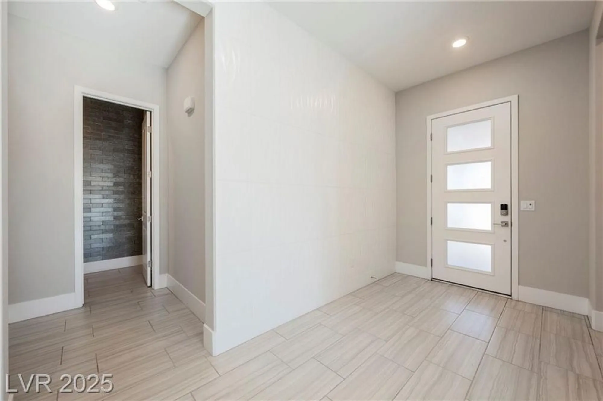 Property Slideshow image 12 of 67 | 10023 chrysolite pl, Las Vegas, NV, 89143