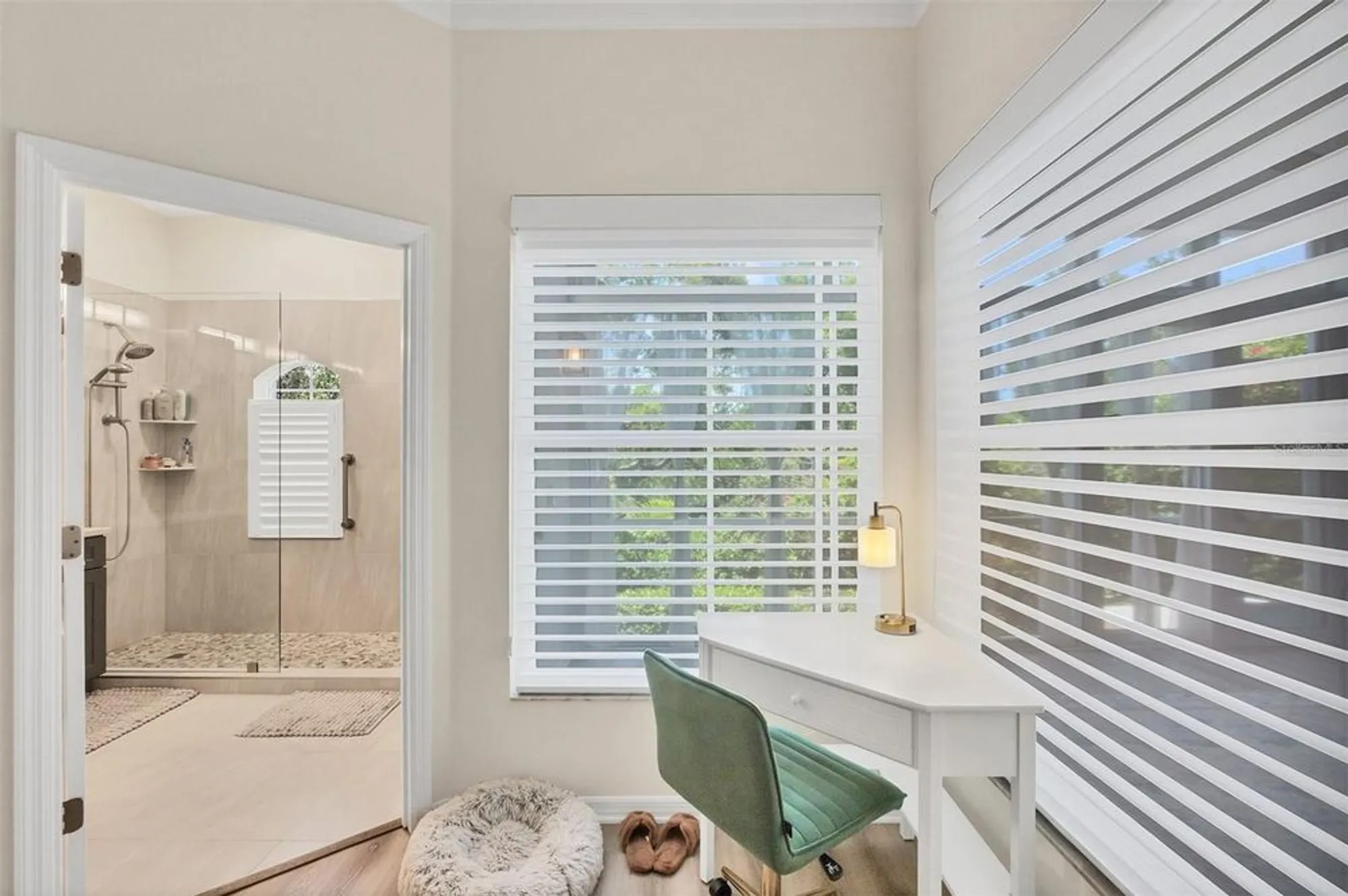 Property Slideshow image 21 of 66 | 1719 starling dr # 1719, Sarasota, FL, 34231