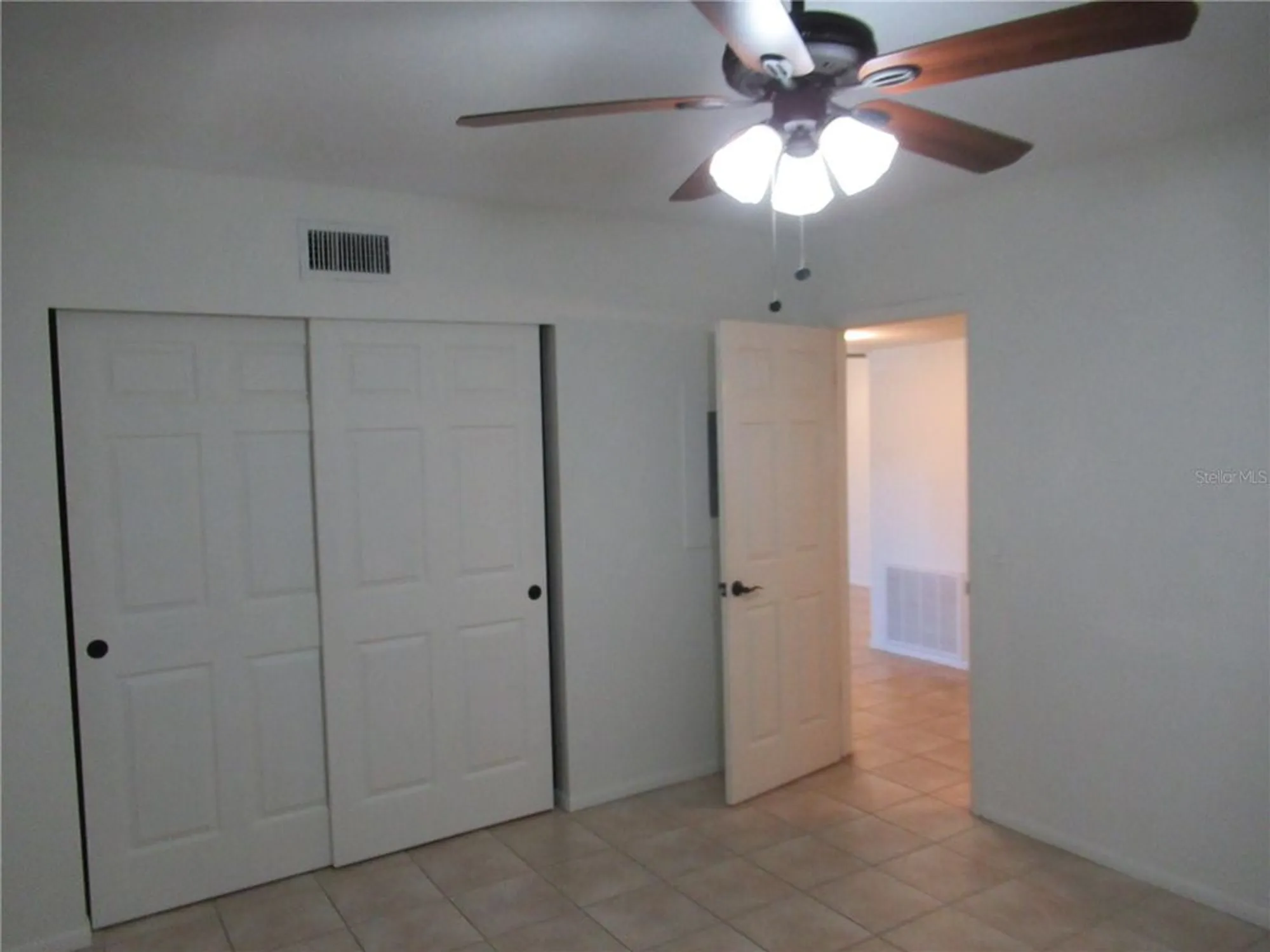 Property Slideshow image 19 of 23 | 2073 denmark st 5, Clearwater, FL, 33763
