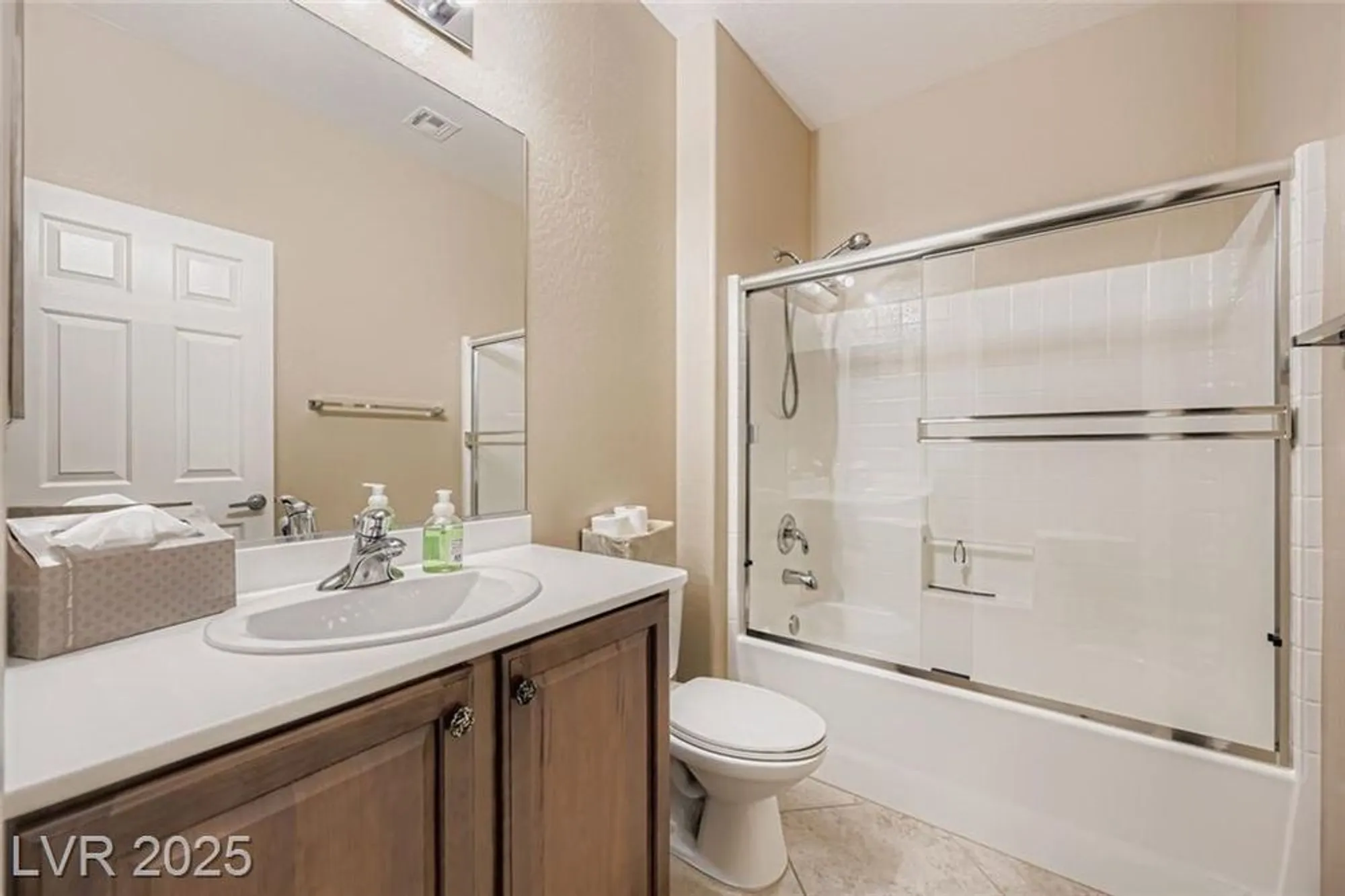 Property Slideshow image 22 of 40 | 7744 widewing dr, North Las Vegas, NV, 89084