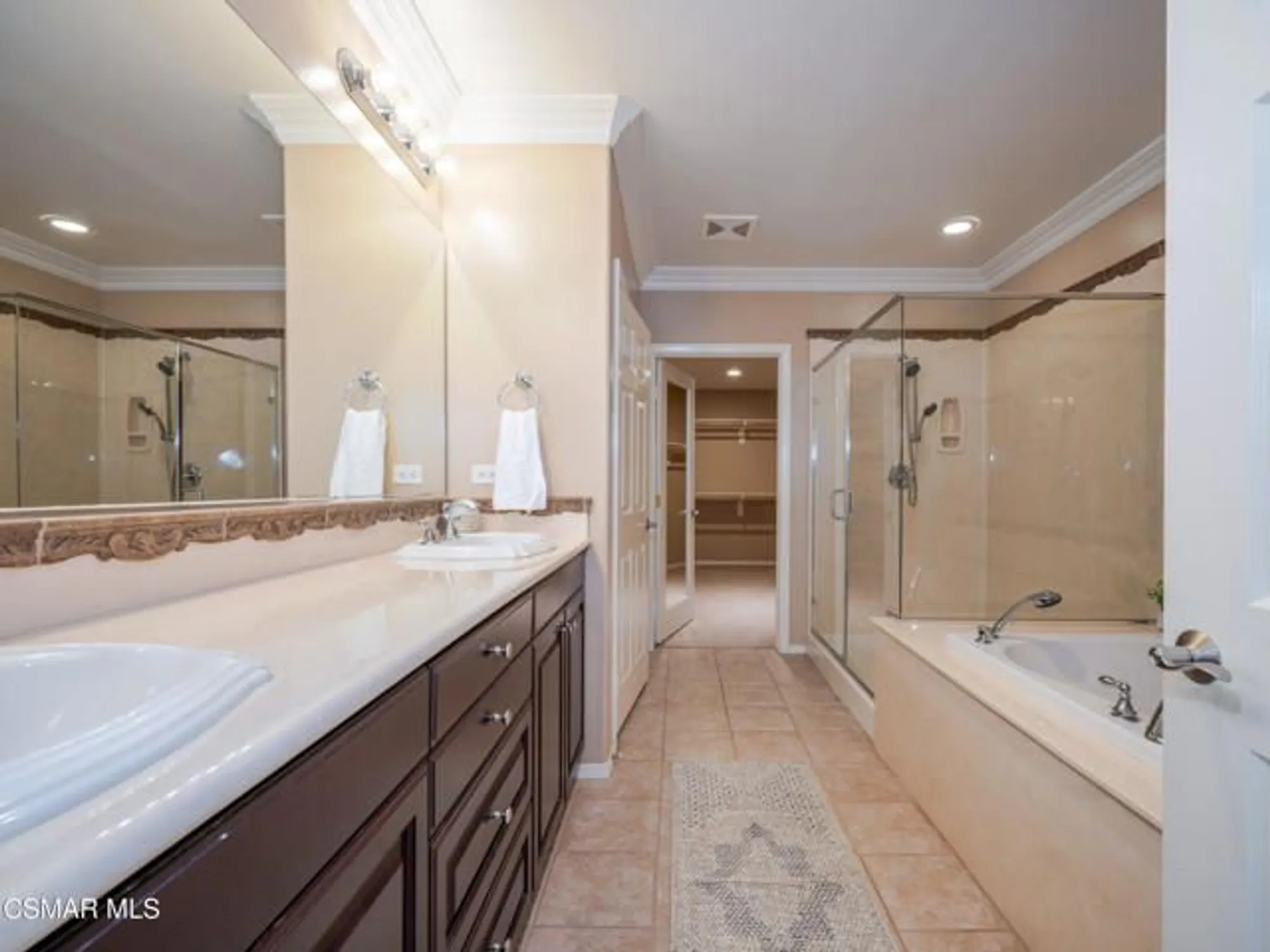 Property Slideshow image 23 of 51 | 23752 noble fir ct, Valencia, CA, 91354