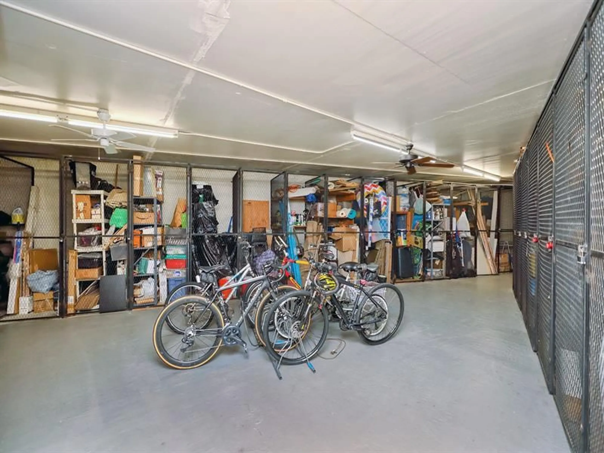 Property Slideshow image 27 of 31 | 3004 portofino isle b2, Coconut Creek, FL, 33066