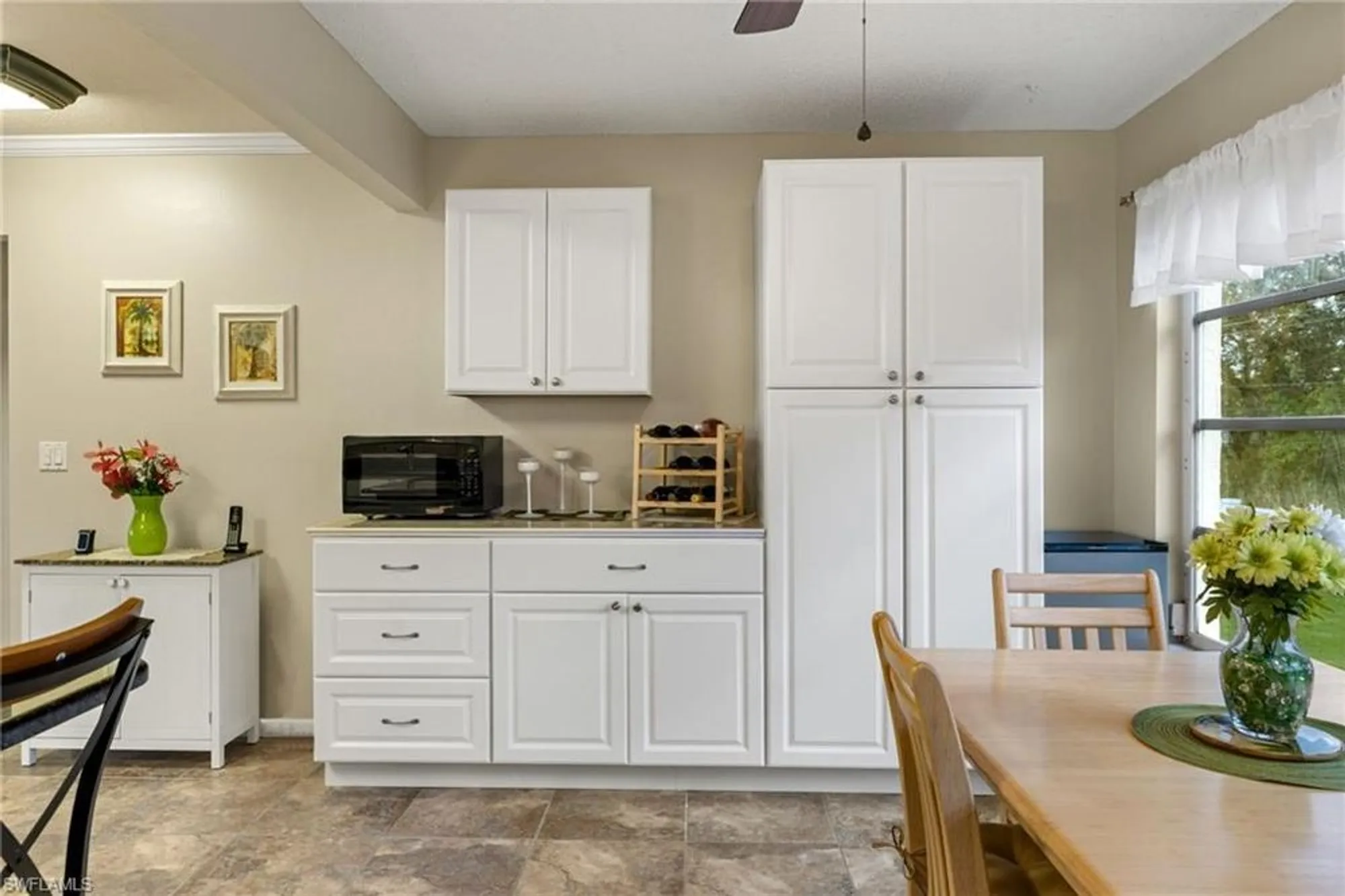Property Slideshow image 12 of 27 | 1340 s brandywine cir apt 3, Fort Myers, FL, 33919