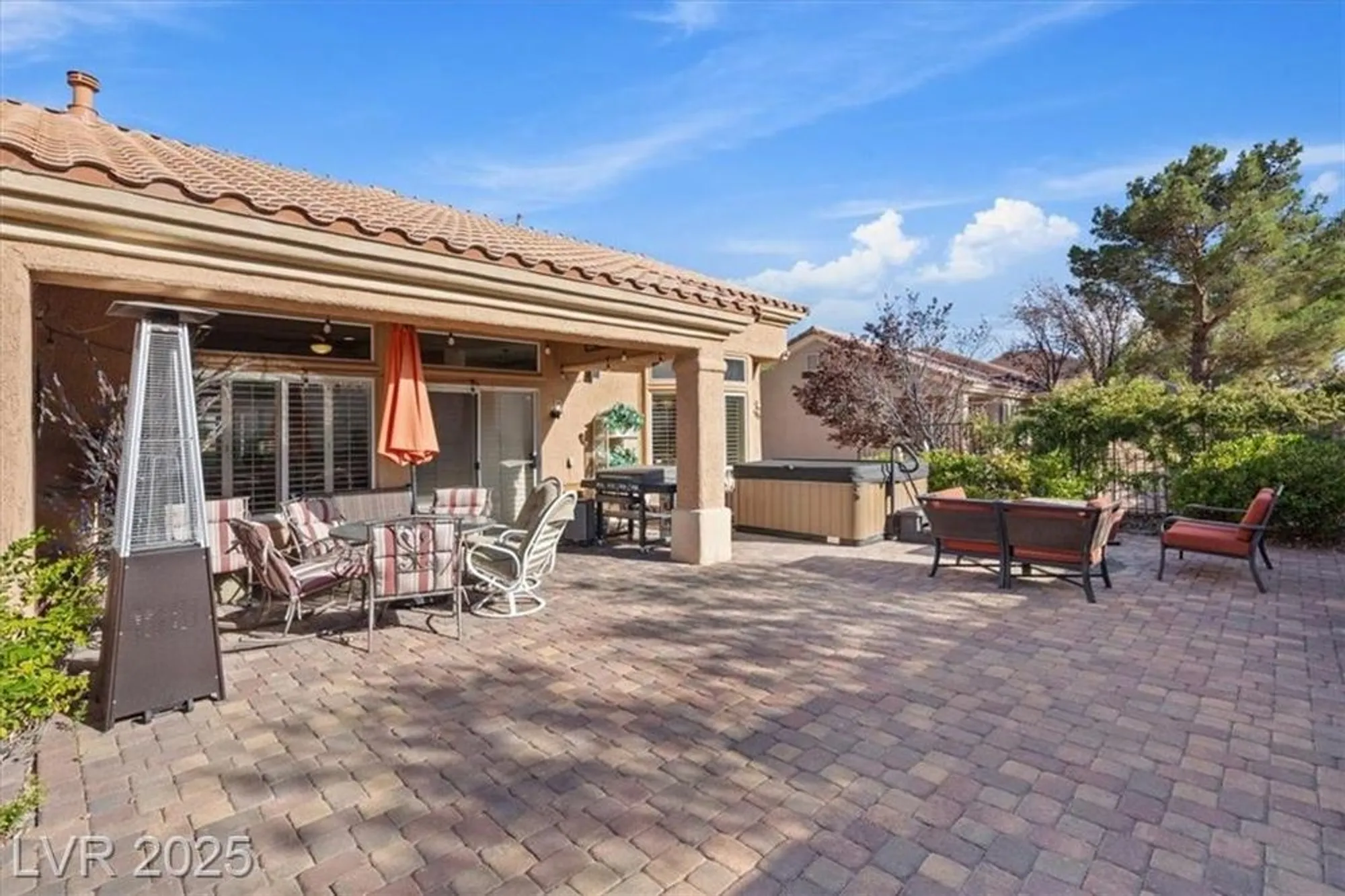 Property Slideshow image 26 of 37 | 2525 banora point dr, Las Vegas, NV, 89134