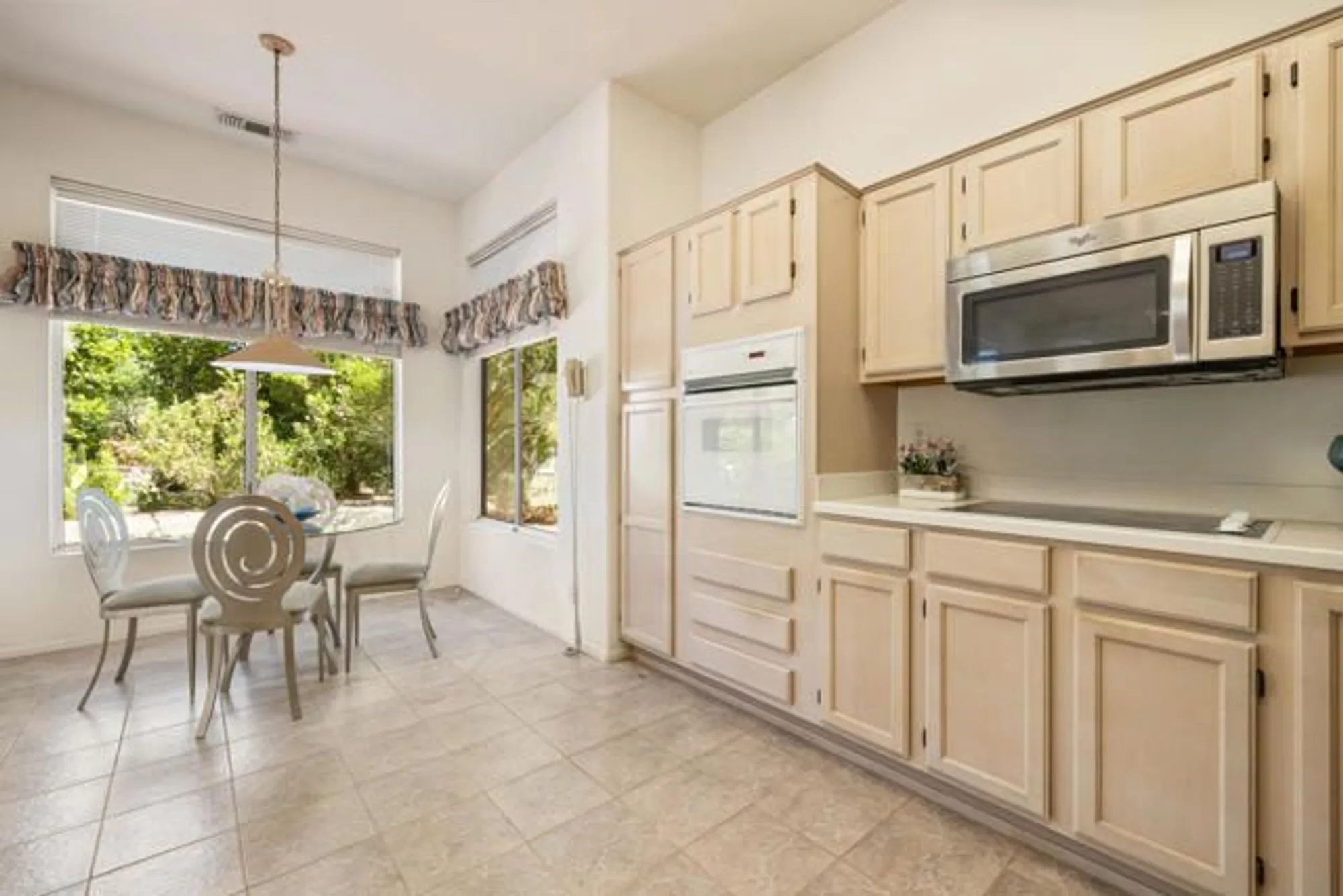 Property Slideshow image 19 of 42 | 78302 silver sage dr, Palm Desert, CA, 92211