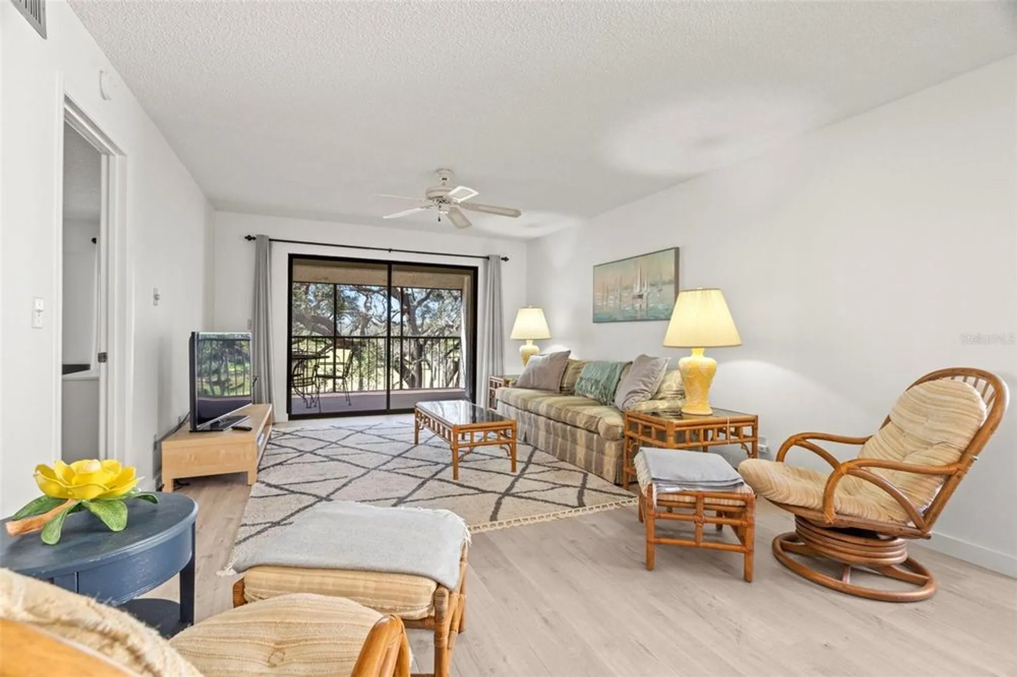 Property Slideshow image 9 of 24 | 1728 golfview dr # 1728, Tarpon Springs, FL, 34689