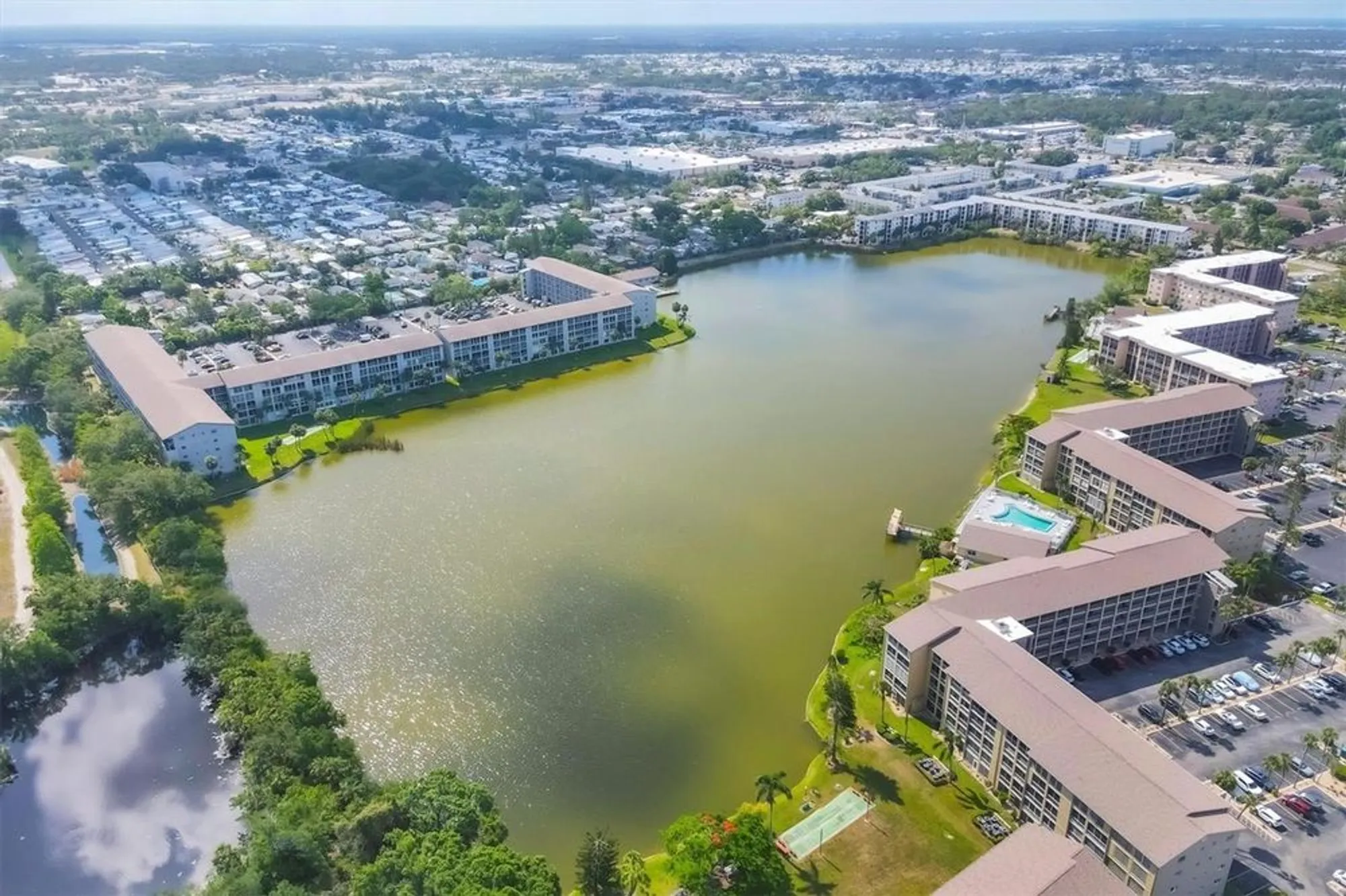 Property Slideshow image 33 of 58 | 3521 lake bayshore dr # 101 j, Bradenton, FL, 34205