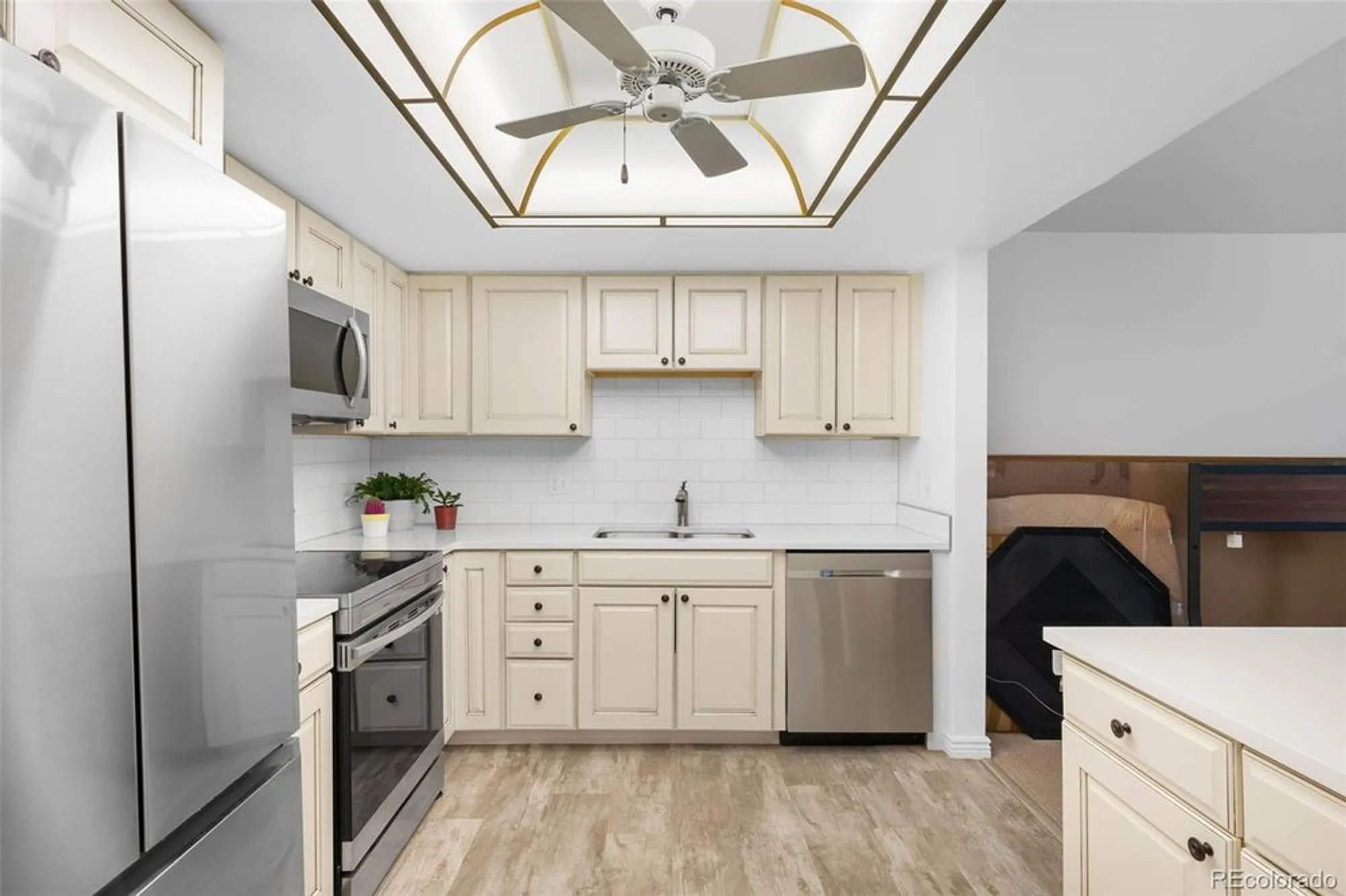 Property Slideshow image 3 of 35 | 14300 e marina dr apt 306, Aurora, CO, 80014