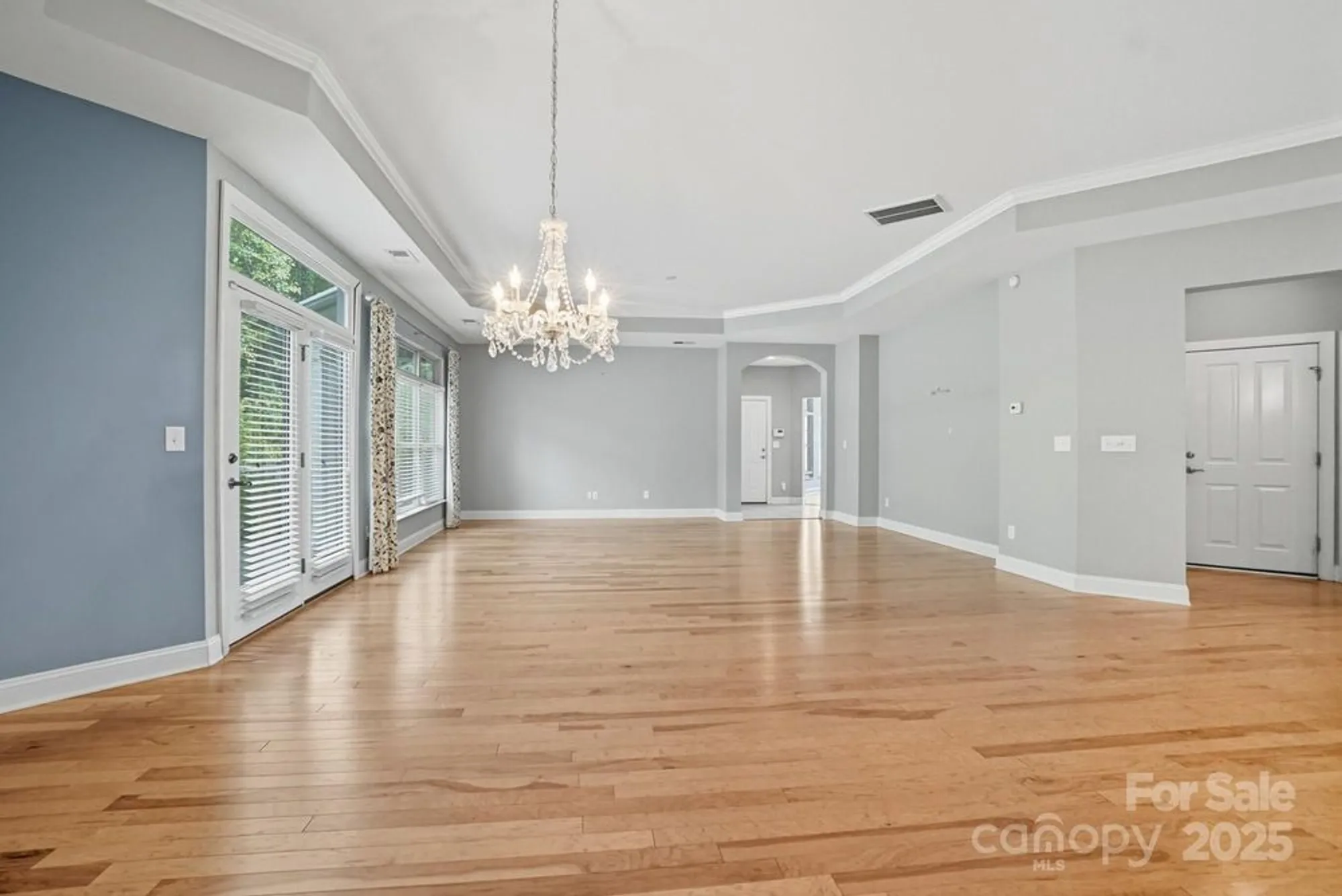 Property Slideshow image 10 of 42 | 2232 coltsview ln, Matthews, NC, 28105