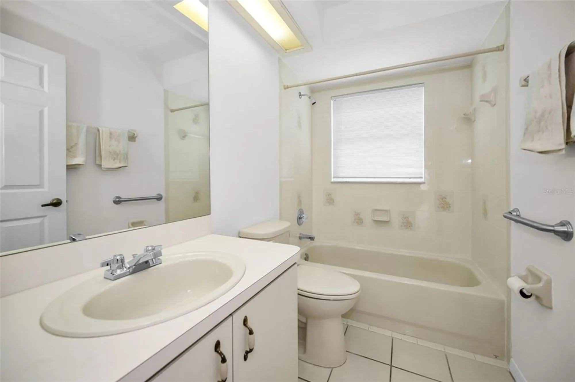 Property Slideshow image 29 of 63 | 6622 pine walk dr, New Port Richey, FL, 34655