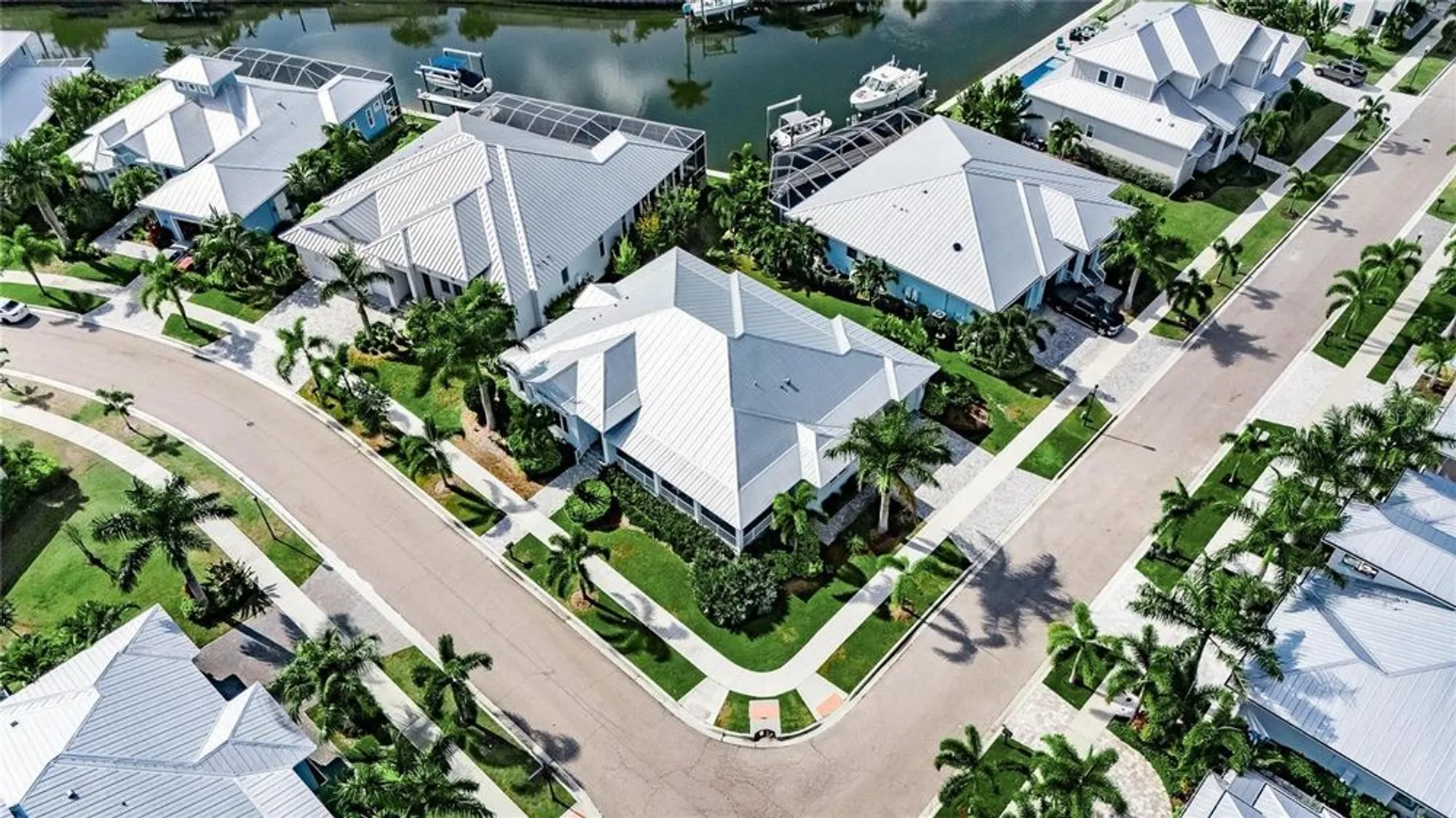 Property Slideshow image 76 of 92 | 5720 tybee island dr, Apollo Beach, FL, 33572