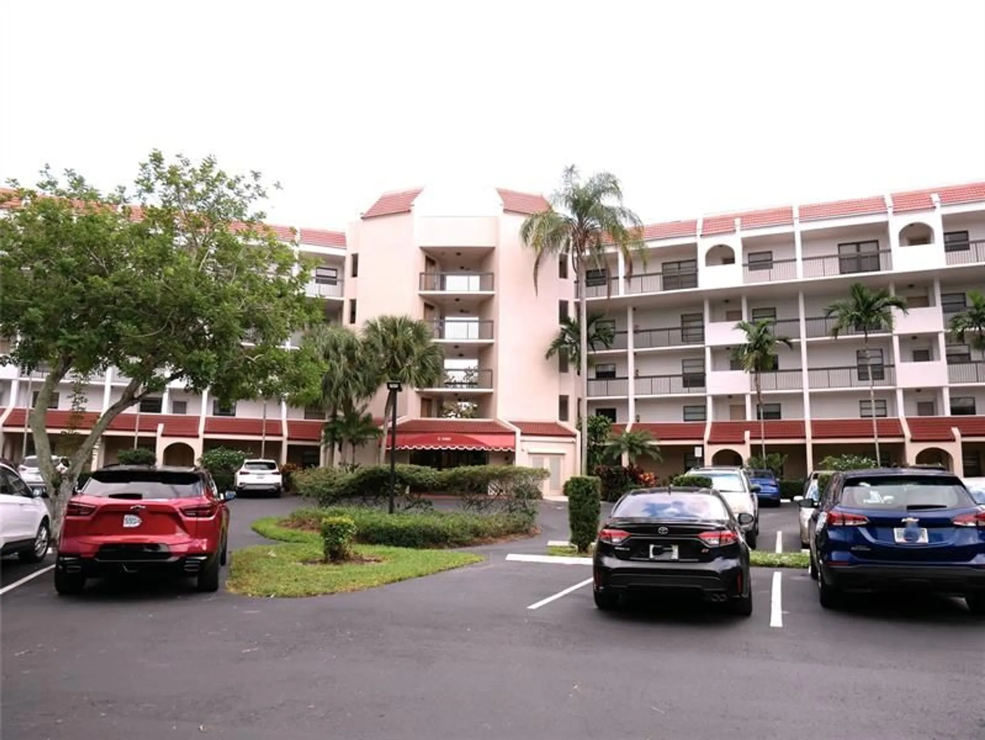 Property Slideshow image 14 of 15 | 3485 environ blvd apt 409, Lauderhill, FL, 33319