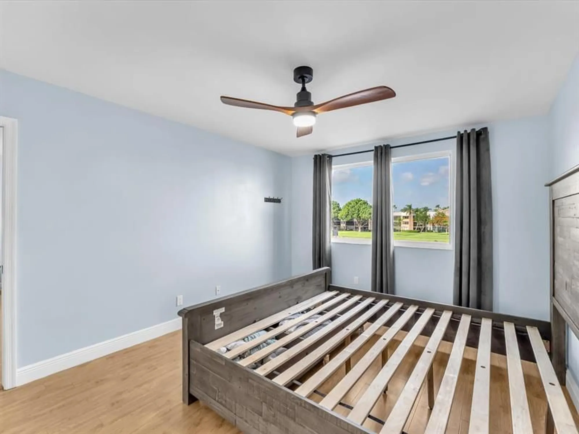 Property Slideshow image 12 of 24 | 7302 s devon dr 307, Tamarac, FL, 33321