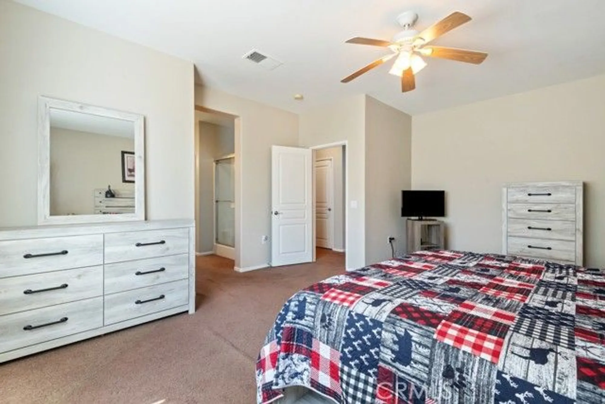 Property Slideshow image 17 of 30 | 7704 couples way, Hemet, CA, 92545