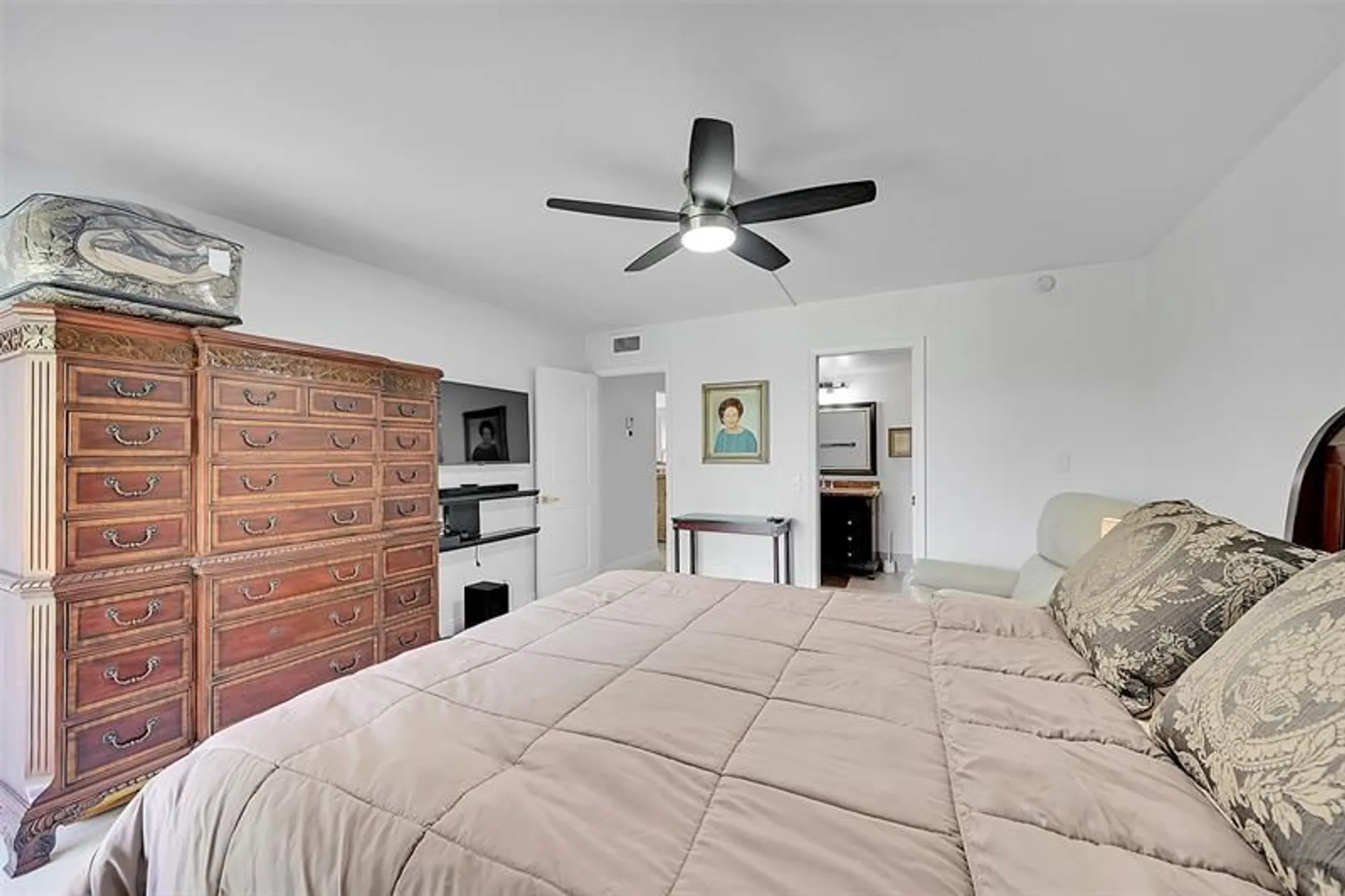 Property Slideshow image 26 of 43 | 2804 victoria way c3, Coconut Creek, FL, 33066