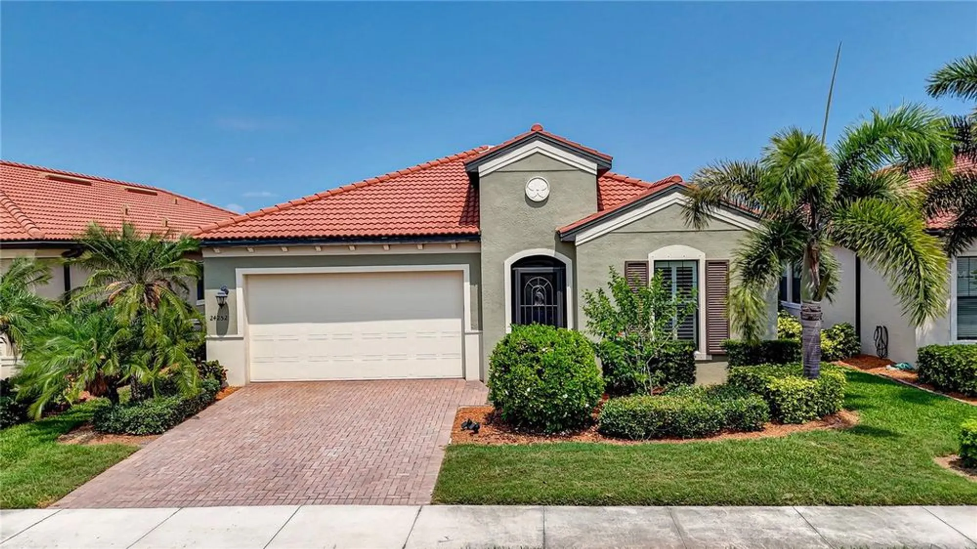 Property Slideshow image 1 of 78 | 24252 gallberry dr, Venice, FL, 34293