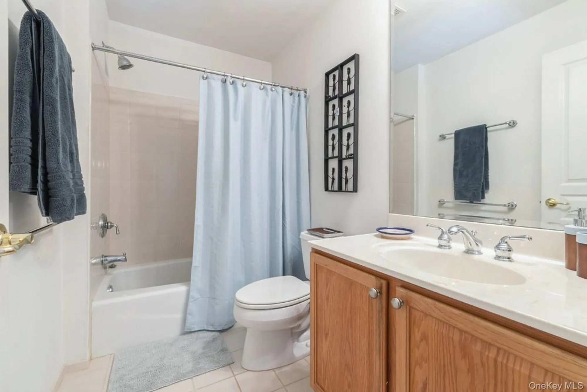 Property Slideshow image 25 of 34 | 112 ashley dr, Westhampton, NY, 11977