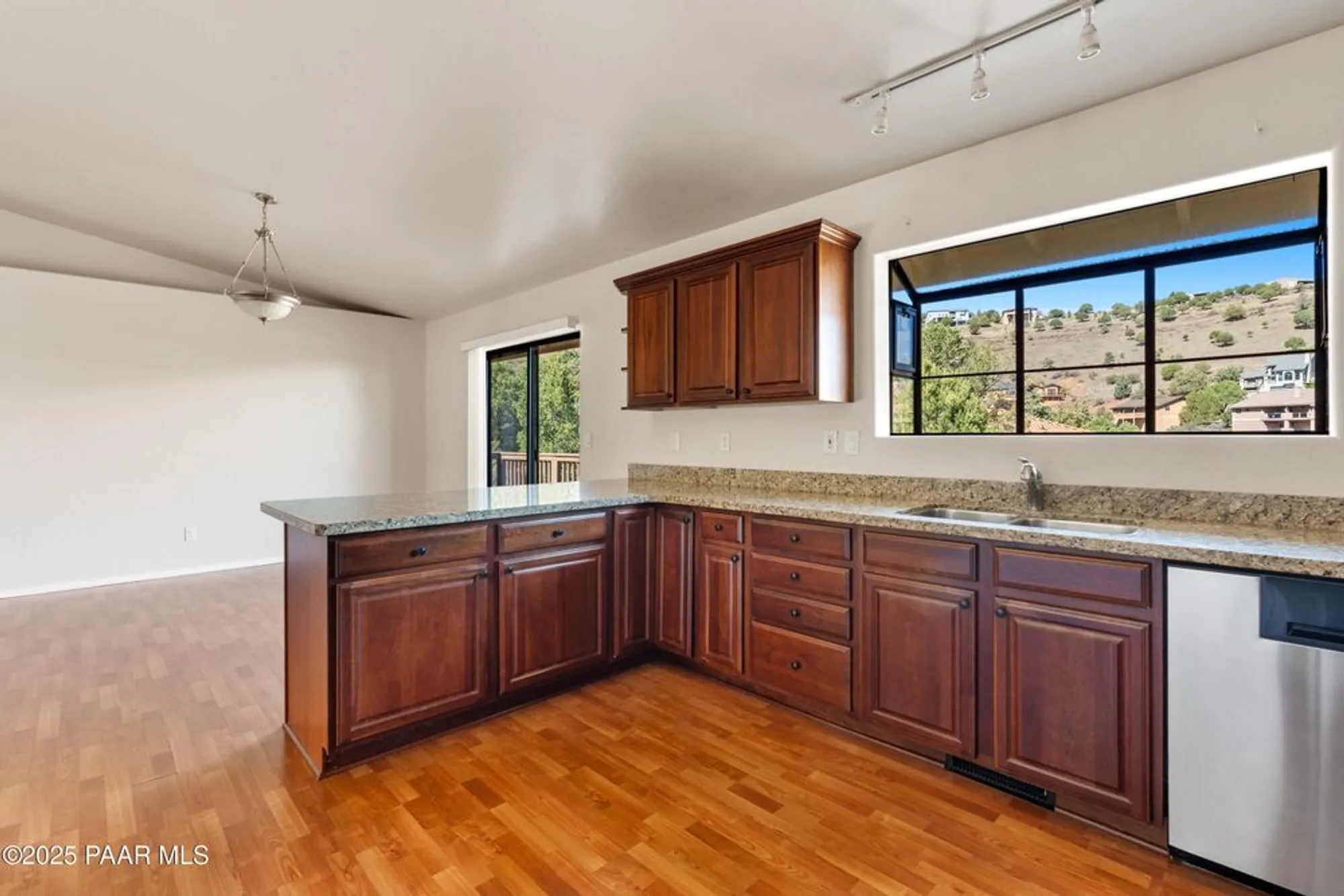 Property Slideshow image 10 of 28 | 688 star rock dr, Prescott, AZ, 86301