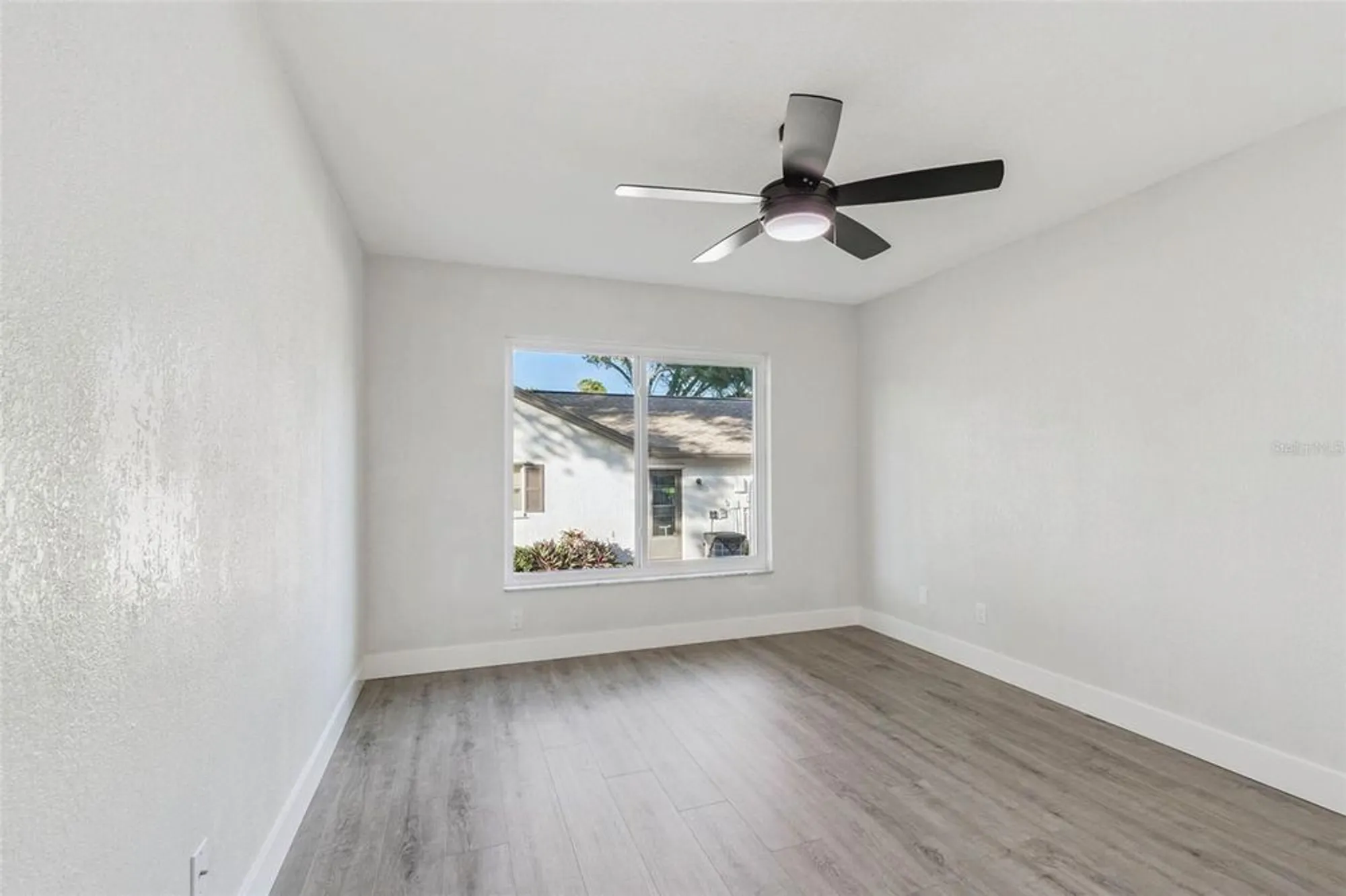 Property Slideshow image 27 of 70 | 3116 brunswick cir, Palm Harbor, FL, 34684