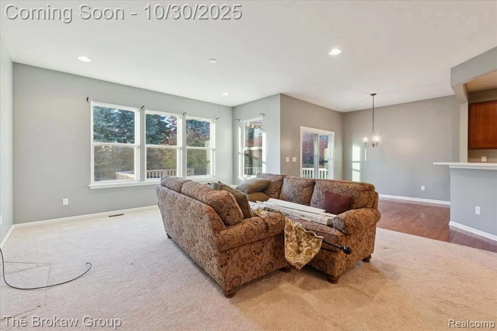 Property Slideshow image 15 of 49 | 6334 prairie dunes dr, Grand Blanc, MI, 48439
