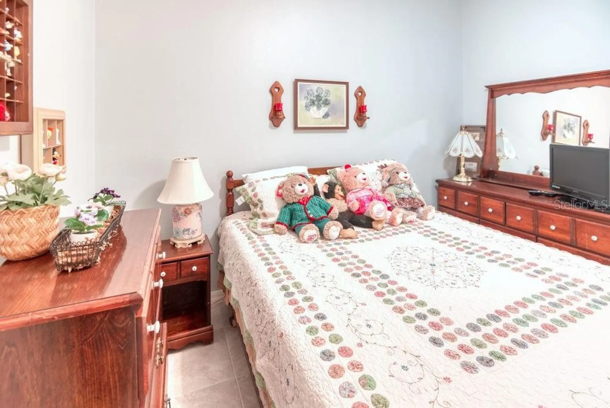 Property Slideshow image 32 of 61 | 640 grand canal dr, Kissimmee, FL, 34759